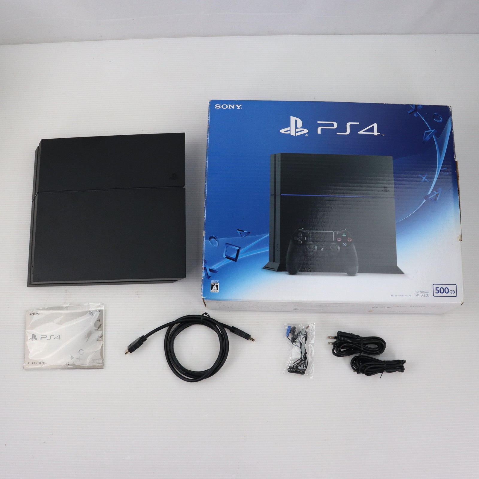 【中古即納】[本体][PS4]プレイステーション4 PlayStation4 ジェット・ブラック  HDD500GB(CUH-1200AB01)(20150625)