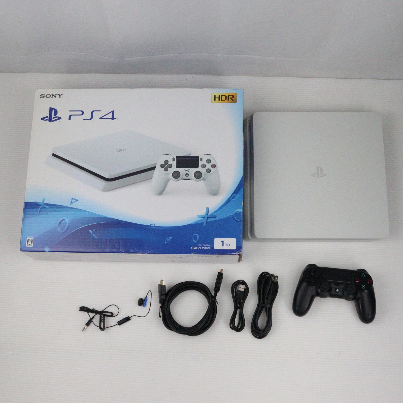 【中古即納】[本体][PS4] プレイステーション4 PlayStation4 グレイシャー・ホワイト 1TB(CUH-2100BB02)  (20170729)