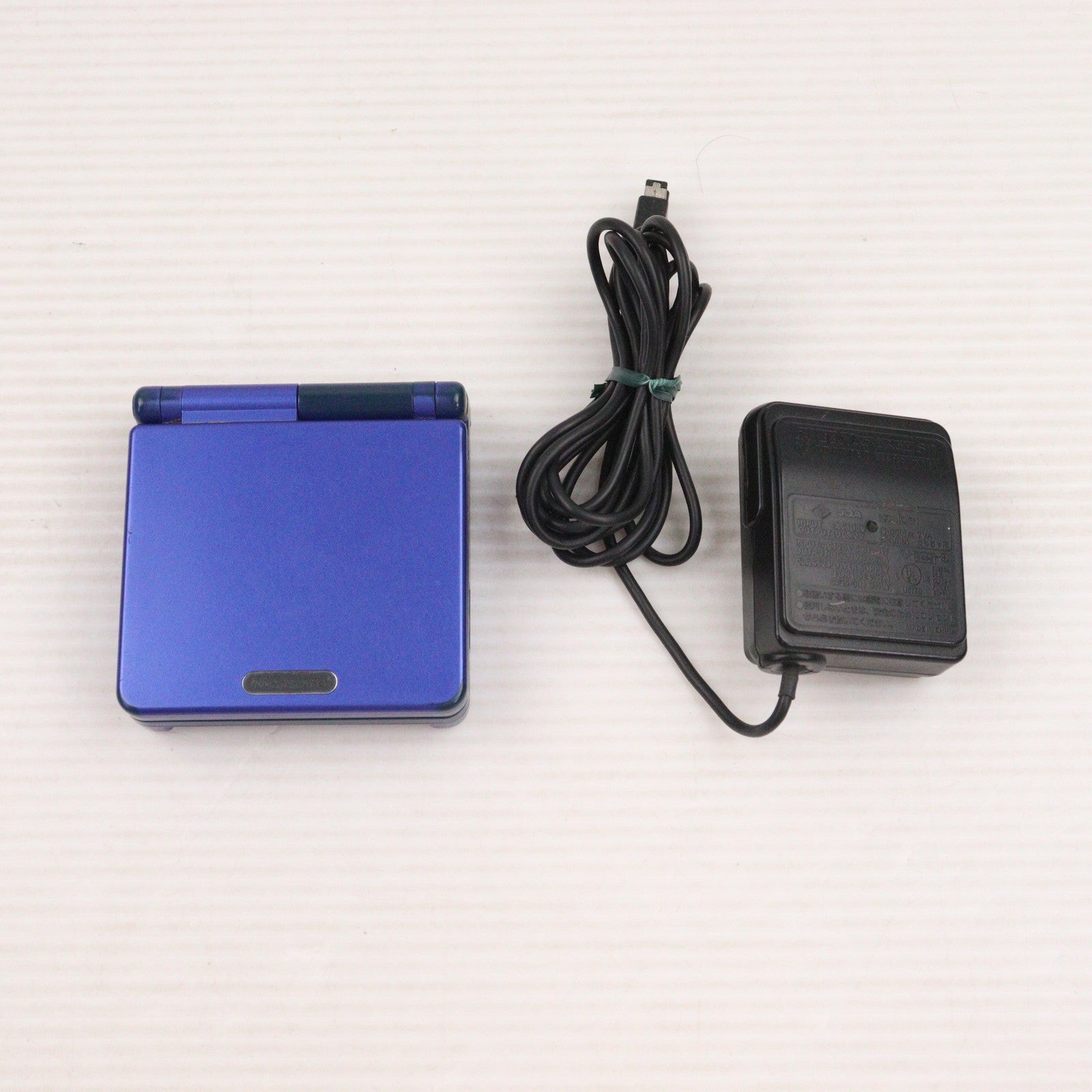 ゲームボーイアドバンスsp 中古】ゲームボーイアドバンスSP ファミコンカラー【メーカー