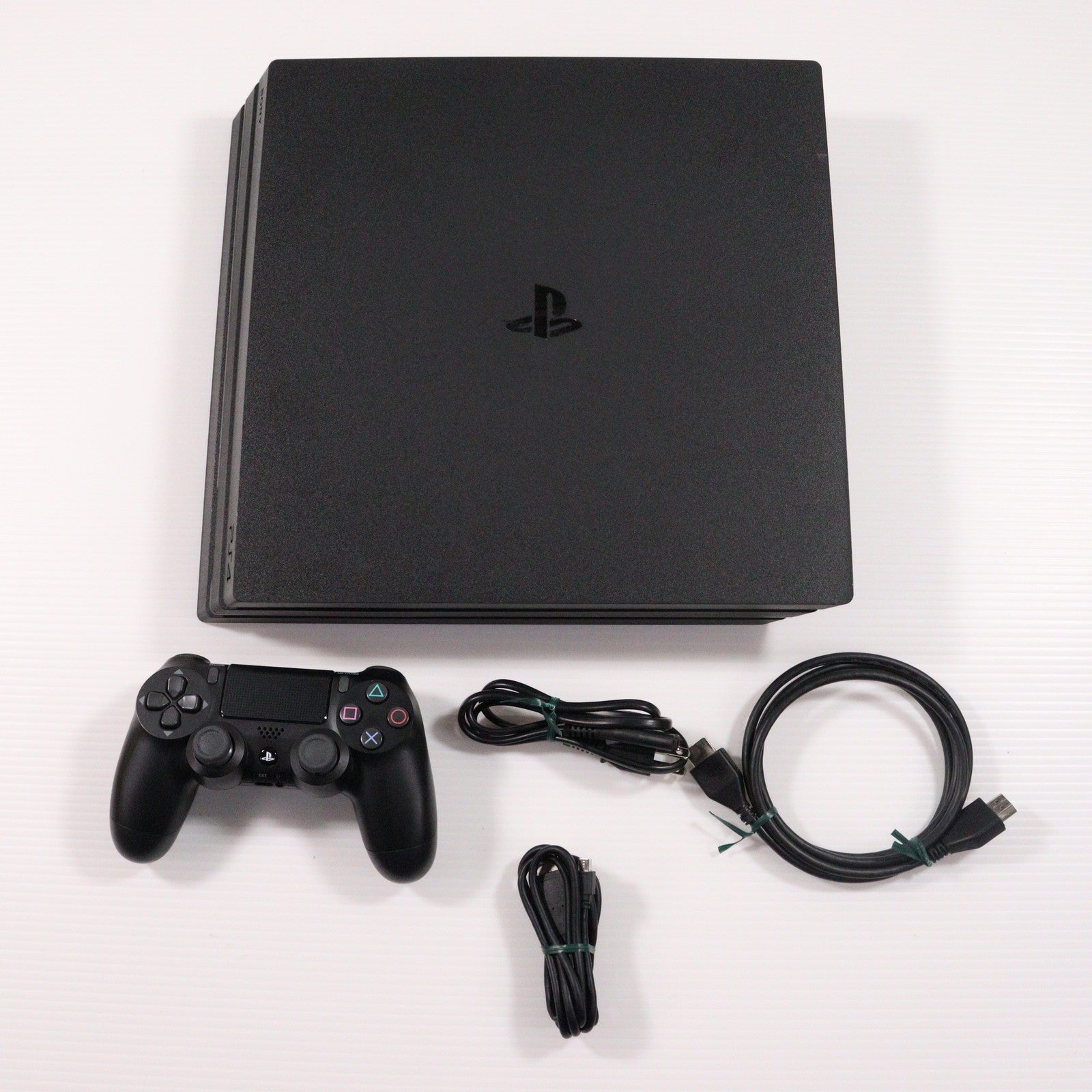 PlayStation4 - (本体) PlayStation 4 Pro(プレイステーション4 プロ) ジェット・ブラック 2TB SIE(CUH-7200CB01) 713yw1j5cpL._UF1000,1000_QL80_.jpg