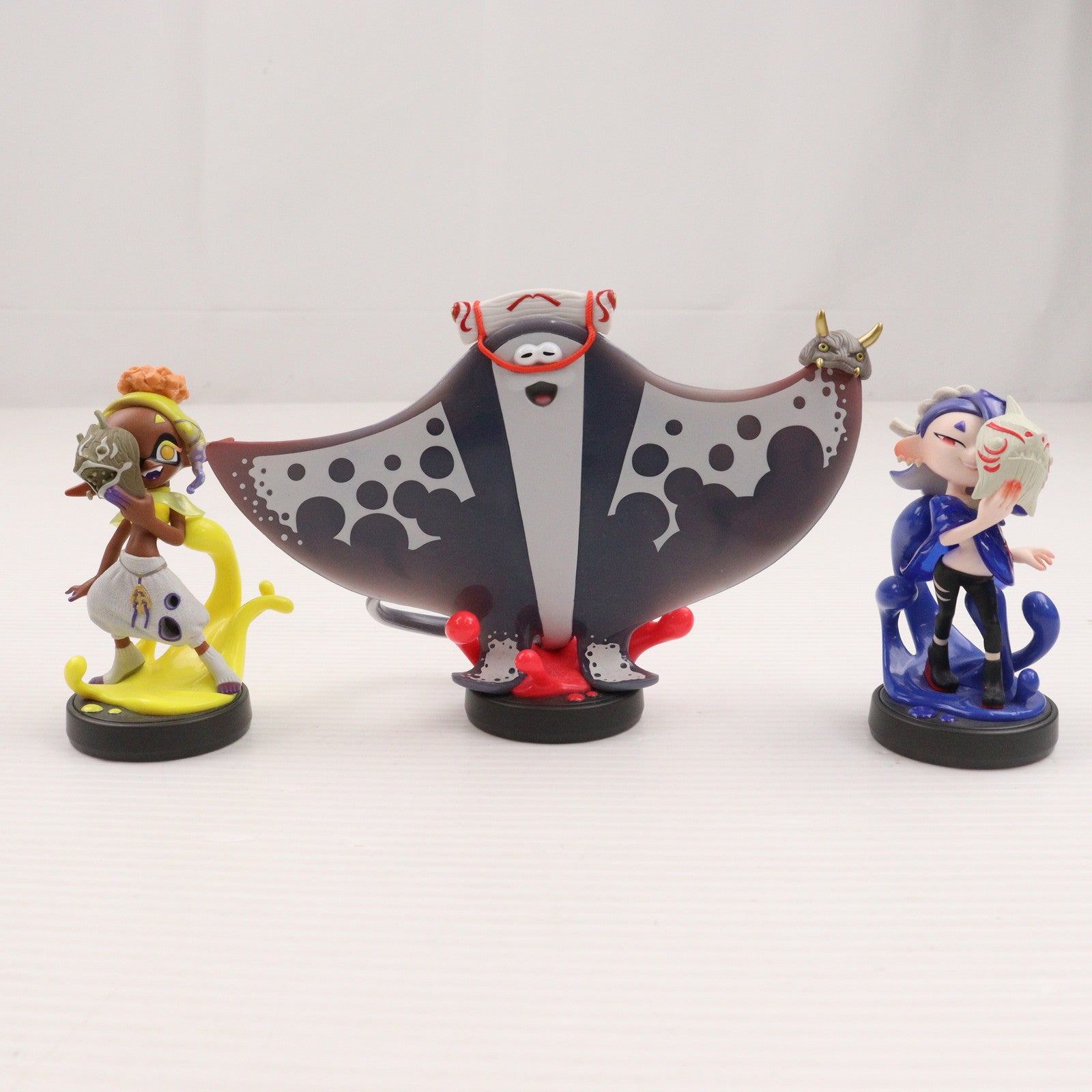 【中古即納】[ACC][Switch] amiibo(アミーボ) すりみ連合セット[フウカ/ウツホ/マンタロー](スプラトゥーンシリーズ)  任天堂(NVL-E-AE3G)(20231117)