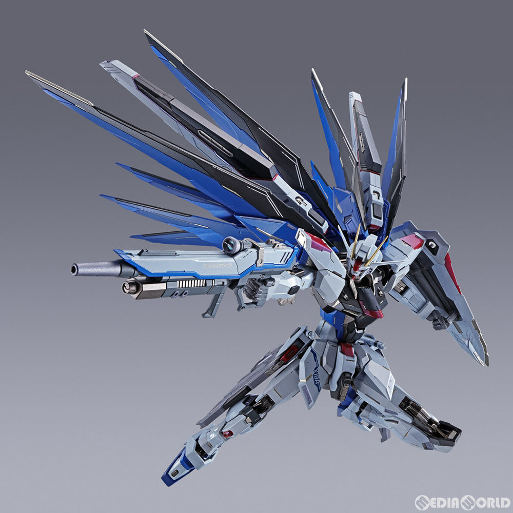 中古即納】[FIG]METAL BUILD フリーダムガンダム CONCEPT 2 機動戦士ガンダムSEED DESTINY(シード デスティニー)  完成品 可動フィギュア バンダイスピリッツ