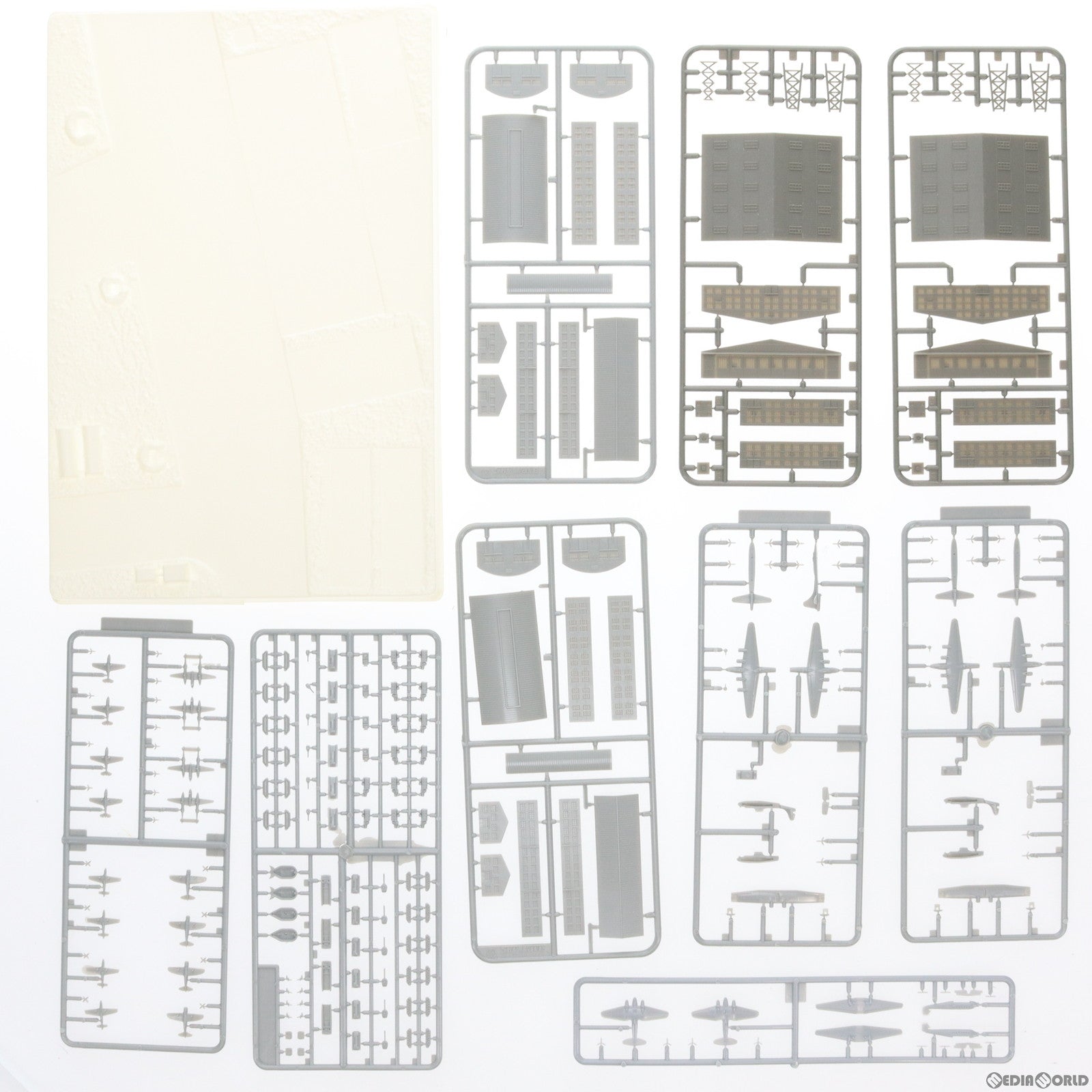 中古即納】[PTM]1/700 SKYWAVE DIORAMA SET(スカイウェーブジオラマセット) STRATEGIC AIR BASE  戦略空軍基地 プラモデル GREENMAX(グリーンマックス)