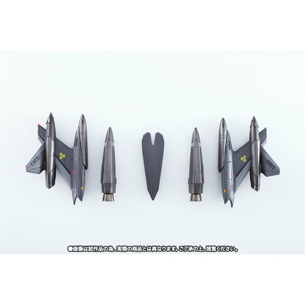 中古即納】[TOY]DX超合金 YF-29 デュランダルバルキリー オズマ機用スーパーパーツ マクロス30 銀河を繋ぐ歌声 完成トイ バンダイ