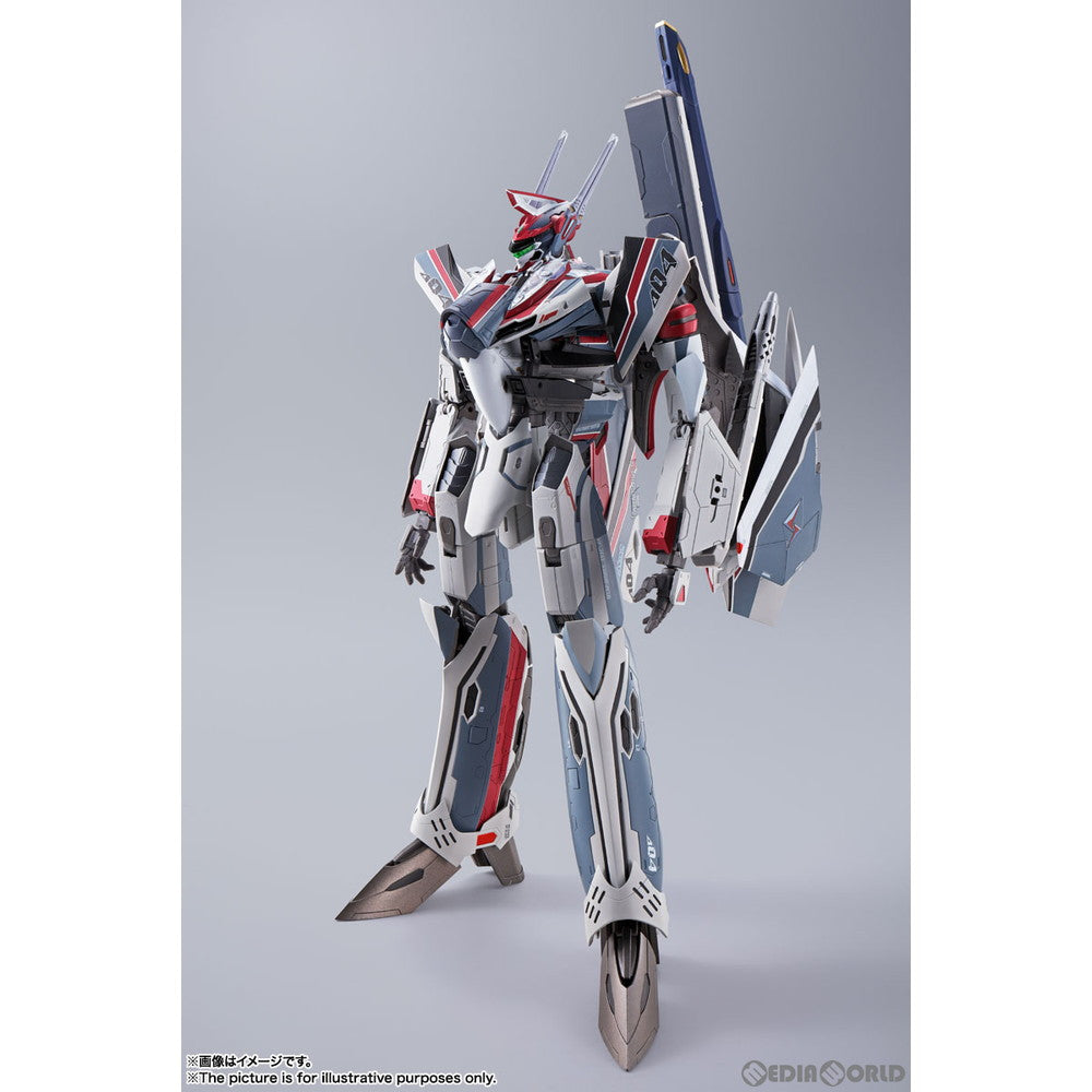 中古即納】[TOY]DX超合金 劇場版 VF-31AX カイロスプラス(ミラージュ・ファリーナ・ジーナス機) 劇場版マクロスΔ(デルタ)  絶対LIVE!!!!!! 完成トイ バンダイスピリッツ