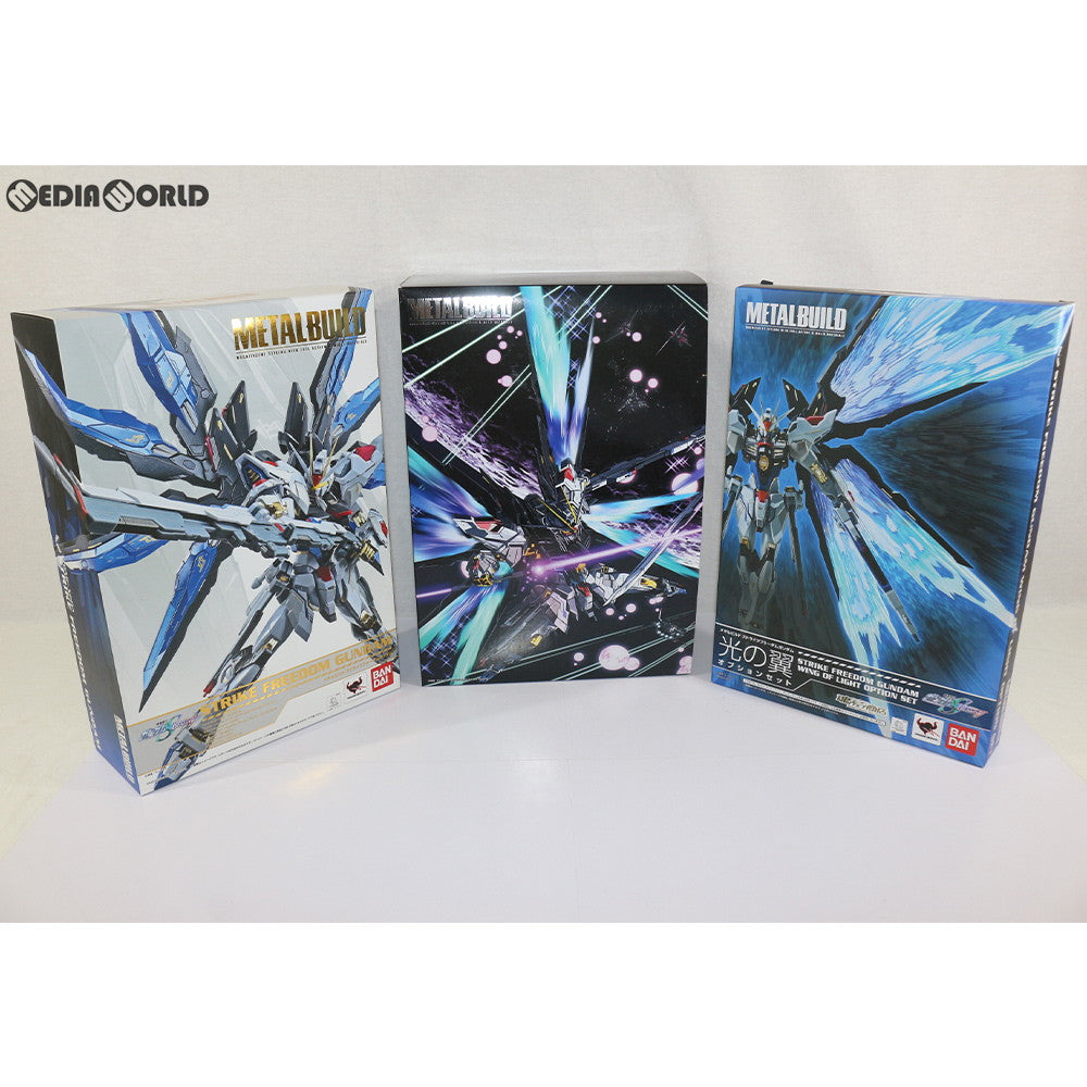 【中古即納】[FIG] METAL BUILD ストライクフリーダムガンダム(フルパッケージ) 機動戦士ガンダムSEED DESTINY(シード  デスティニー) 完成品 可動フィギュア バンダイ(20160624)