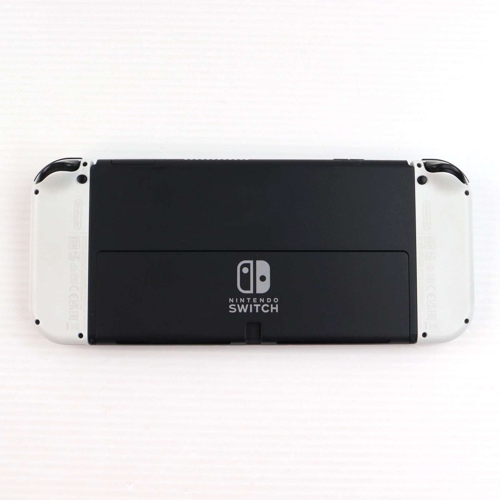 【中古即納】[Switch] (本体) Nintendo Switch(ニンテンドースイッチ) 有機ELモデル コストコオリジナルセット マリオカート8 デラックス Joy-Con(L)/(R) ホワイト 任天堂(HEG-S-KAAAA)(20230831)