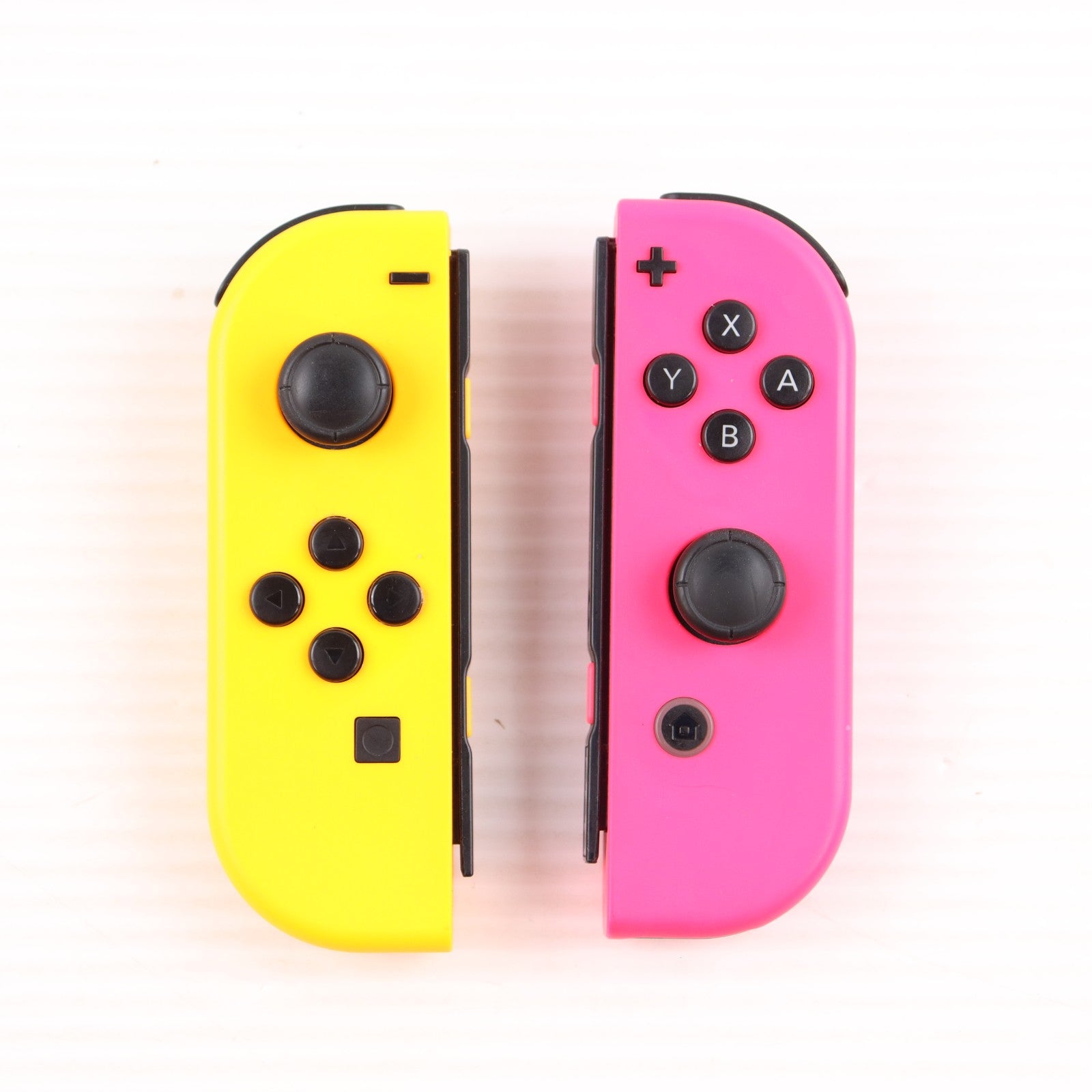 【中古即納】[Switch] (本体) マイニンテンドーストア限定 Nintendo Switch(ニンテンドースイッチ) 有機ELモデル カスタマイズ Joy-Con(L) ネオンオレンジ/(R) ネオンピンク Joy-Conストラップ ネオンブルー 任天堂(HEG-S-KAYAA)(20211008)