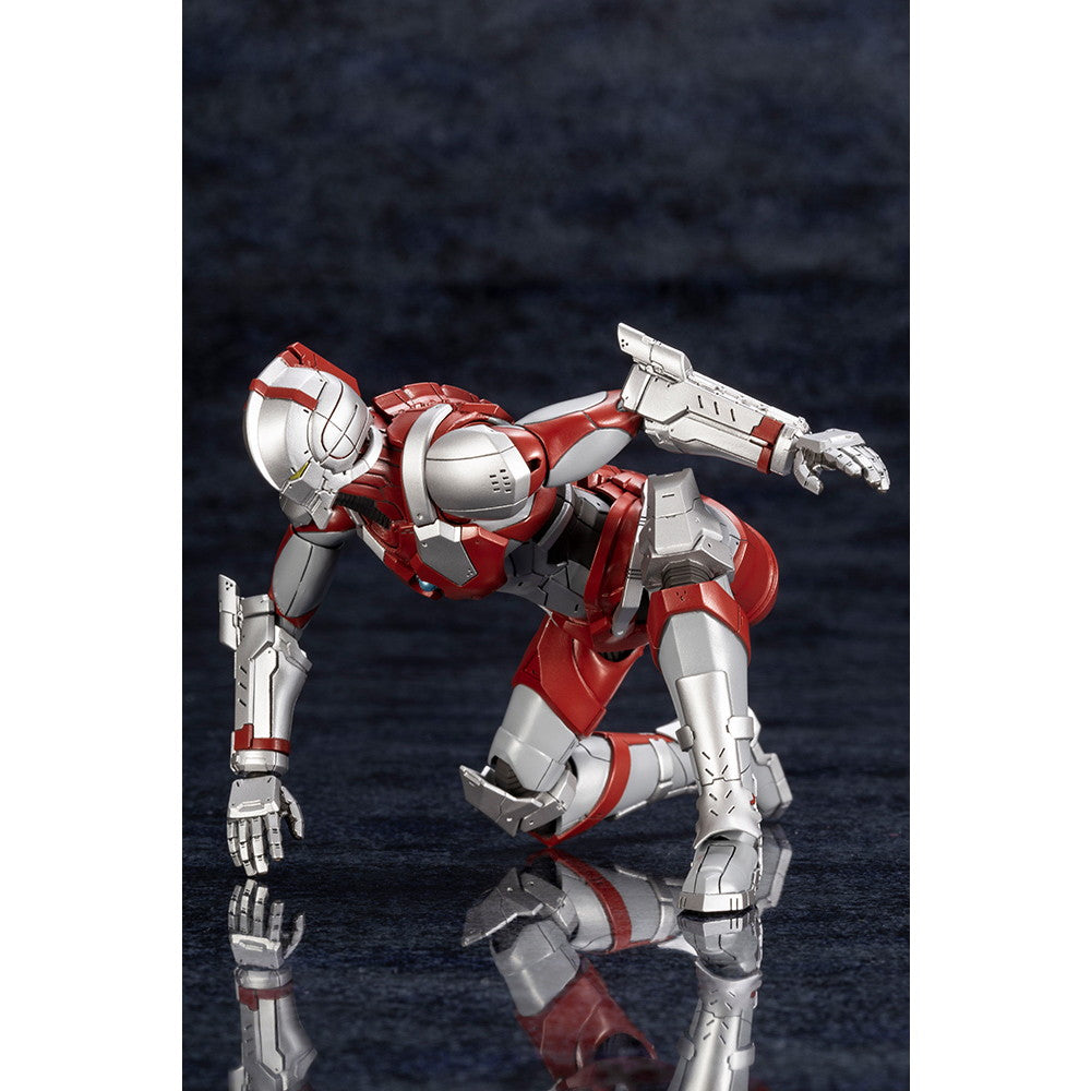 Amazon.co.jp: ULTRAMAN 全高約165mm NONスケール プラモデル