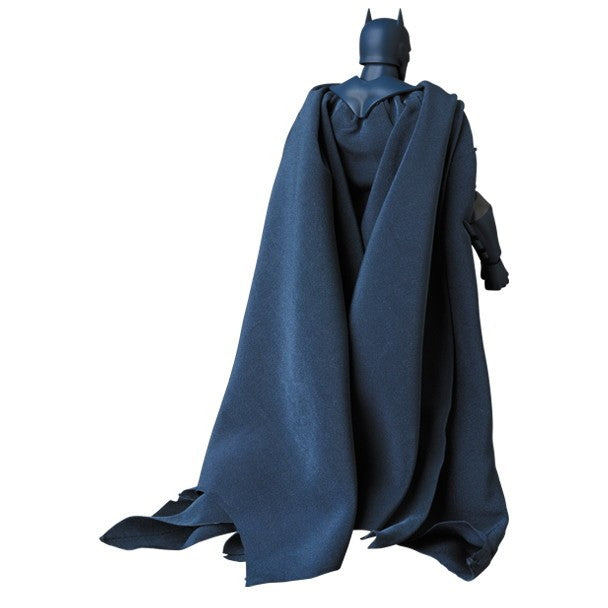 【予約安心出荷】[FIG] (再販) マフェックス No.105 MAFEX BATMAN HUSH(バットマン:ハッシュ) 完成品 可動フィギュア メディコム・トイ(2026年6月)