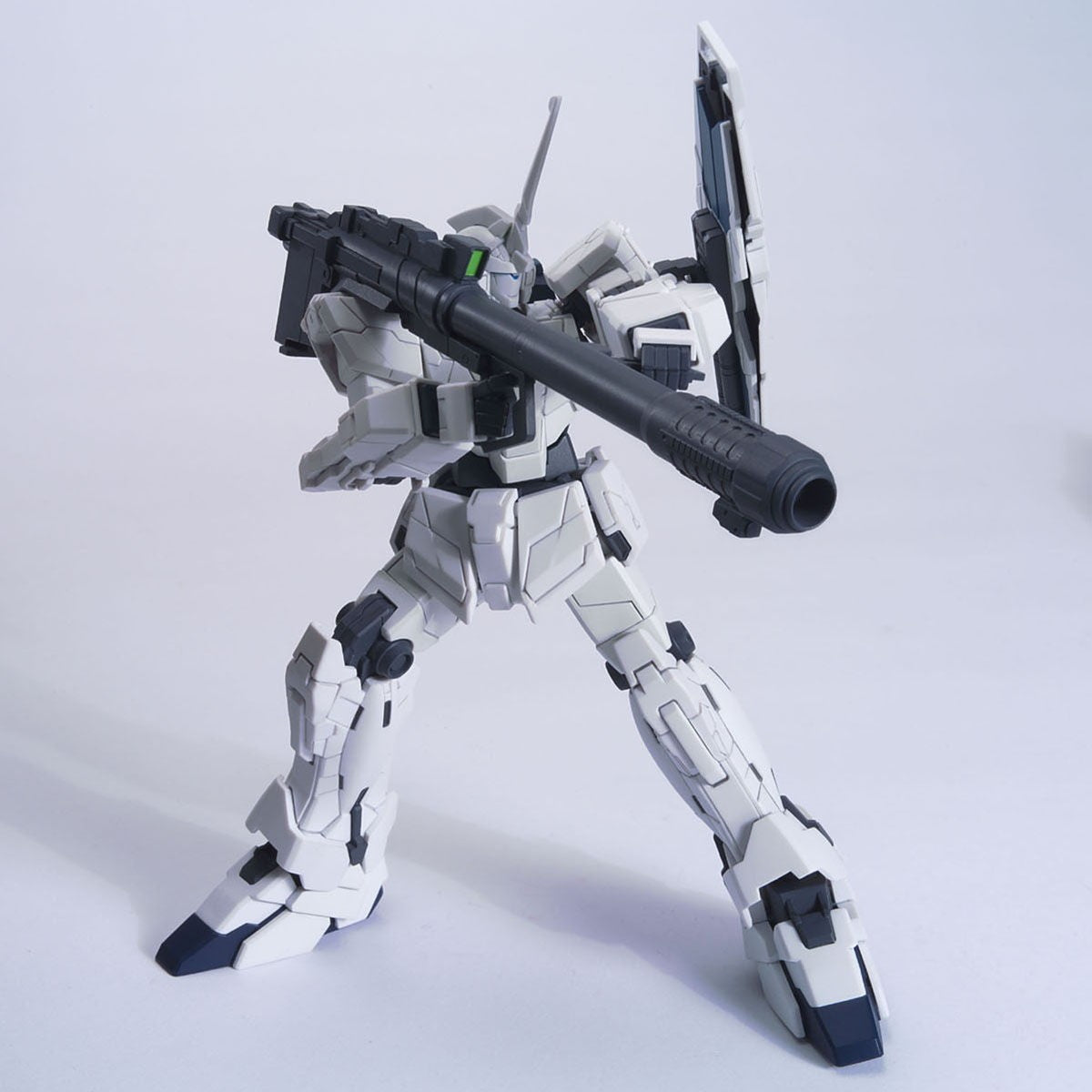 【予約安心出荷】[PTM] (再販) HGUC 1/144 RX-0 ユニコーンガンダム ユニコーンモード 機動戦士ガンダムUC(ユニコーン) プラモデル(2079325) バンダイスピリッツ(2026年6月)