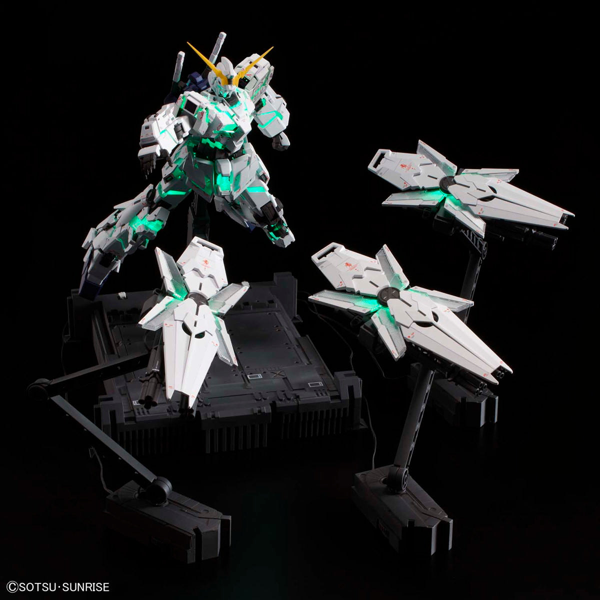 【中古即納】[PTM] MGEX 1/100 RX-0 ユニコーンガンダム Ver.Ka 機動戦士ガンダムUC(ユニコーン) プラモデル(5060277) バンダイスピリッツ(20200912)