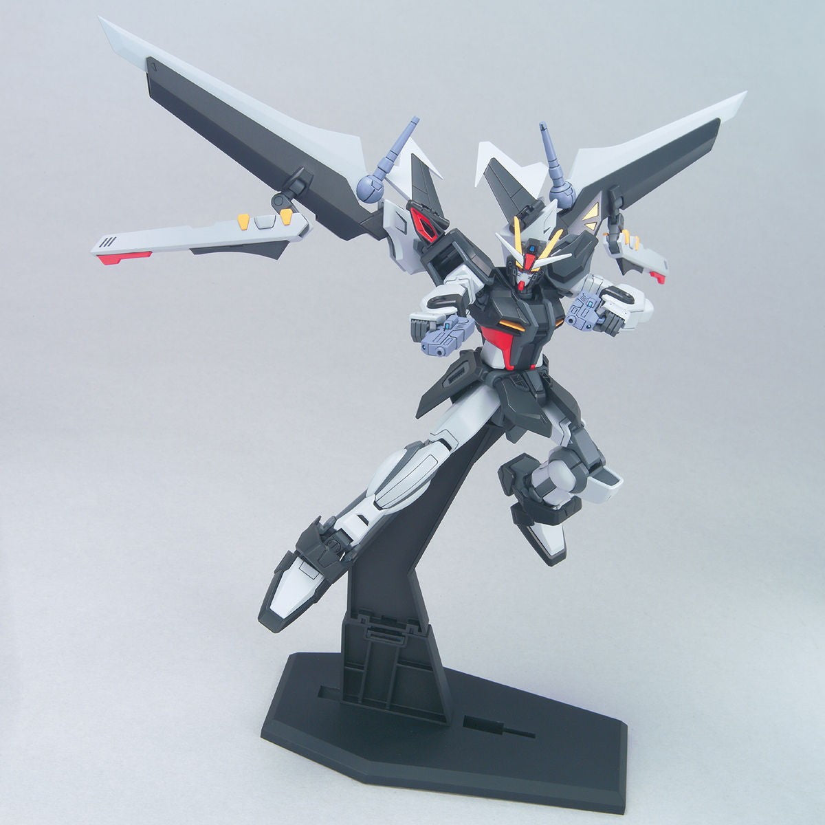 【新品即納】[PTM] (再販) HG 1/144 GAT-X105E ストライクノワールガンダム 機動戦士ガンダムSEED(シード) C.E.73 STARGAZER(スターゲイザー) プラモデル バンダイスピリッツ(20260522)