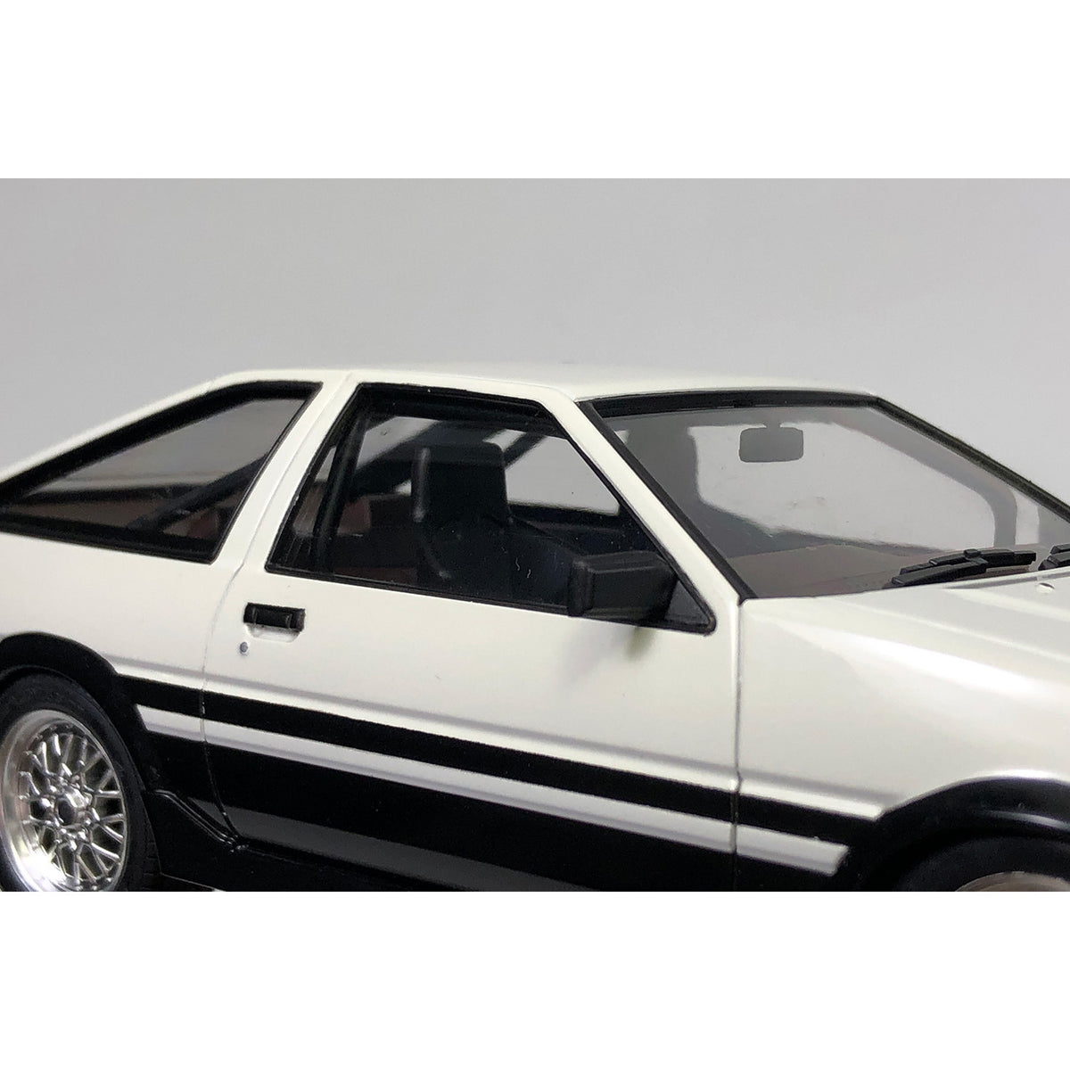 【新品】【お取り寄せ】[PTM] 1/24 頭文字(イニシャル)D No.13 秋山渉 AE86レビン プラモデル アオシマ(20250930)