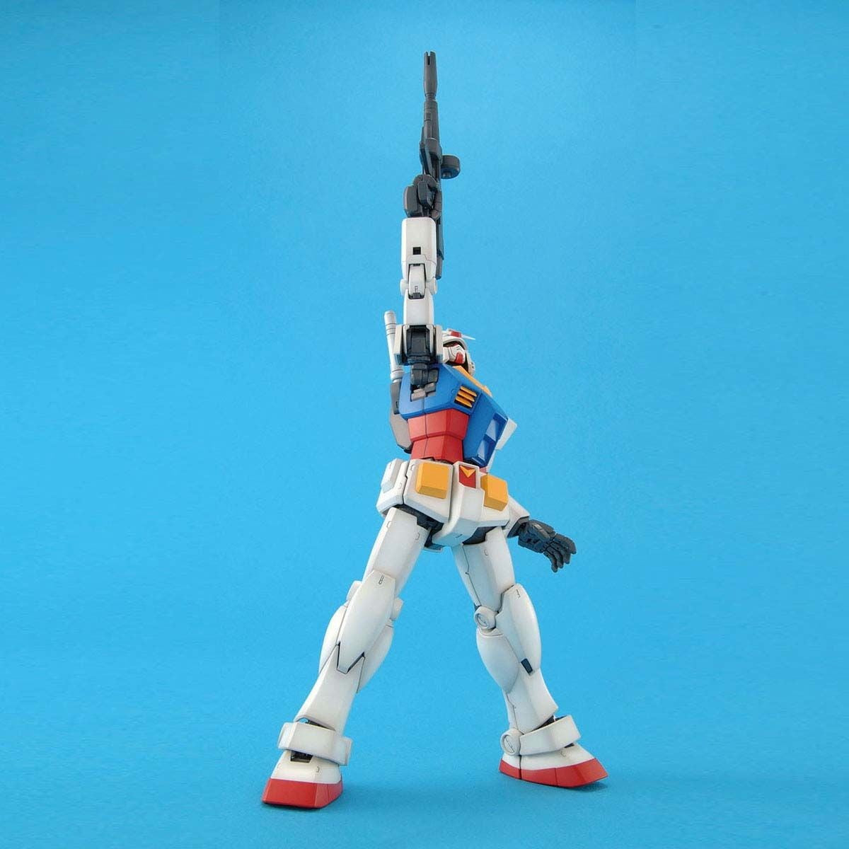 【予約安心出荷】[PTM] (再販) MG 1/100 RX-78-2 ガンダム Ver.2.0 機動戦士ガンダム プラモデル(5061583) バンダイスピリッツ(2026年5月)