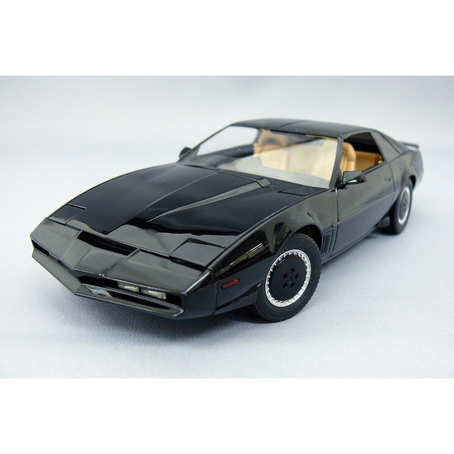 【新品即納】[PTM] (再販)ムービーメカ No.KR-02 1/24 ナイト 2000 K.I.T.T. シーズンIII ナイトライダー プラモデル(063217) アオシマ(20250131)