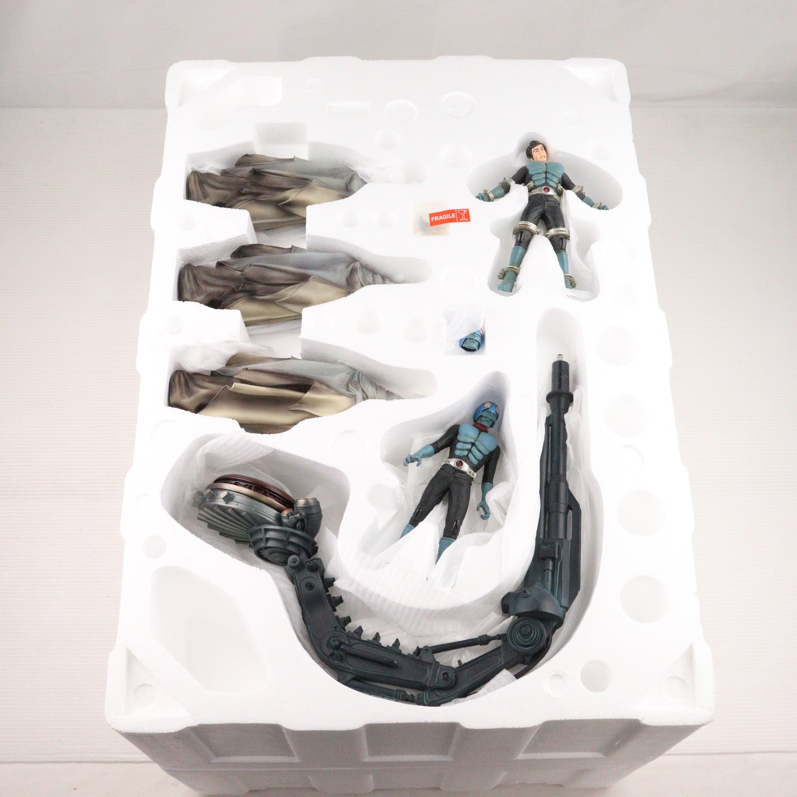 【中古即納】[FIG] 魂コレクターズ SIC 脱出 「仮面ライダー」 SIC HERO SAGA Vol.1 ポリストーン製塗装済み完成品 フィギュア バンダイ(20070201)