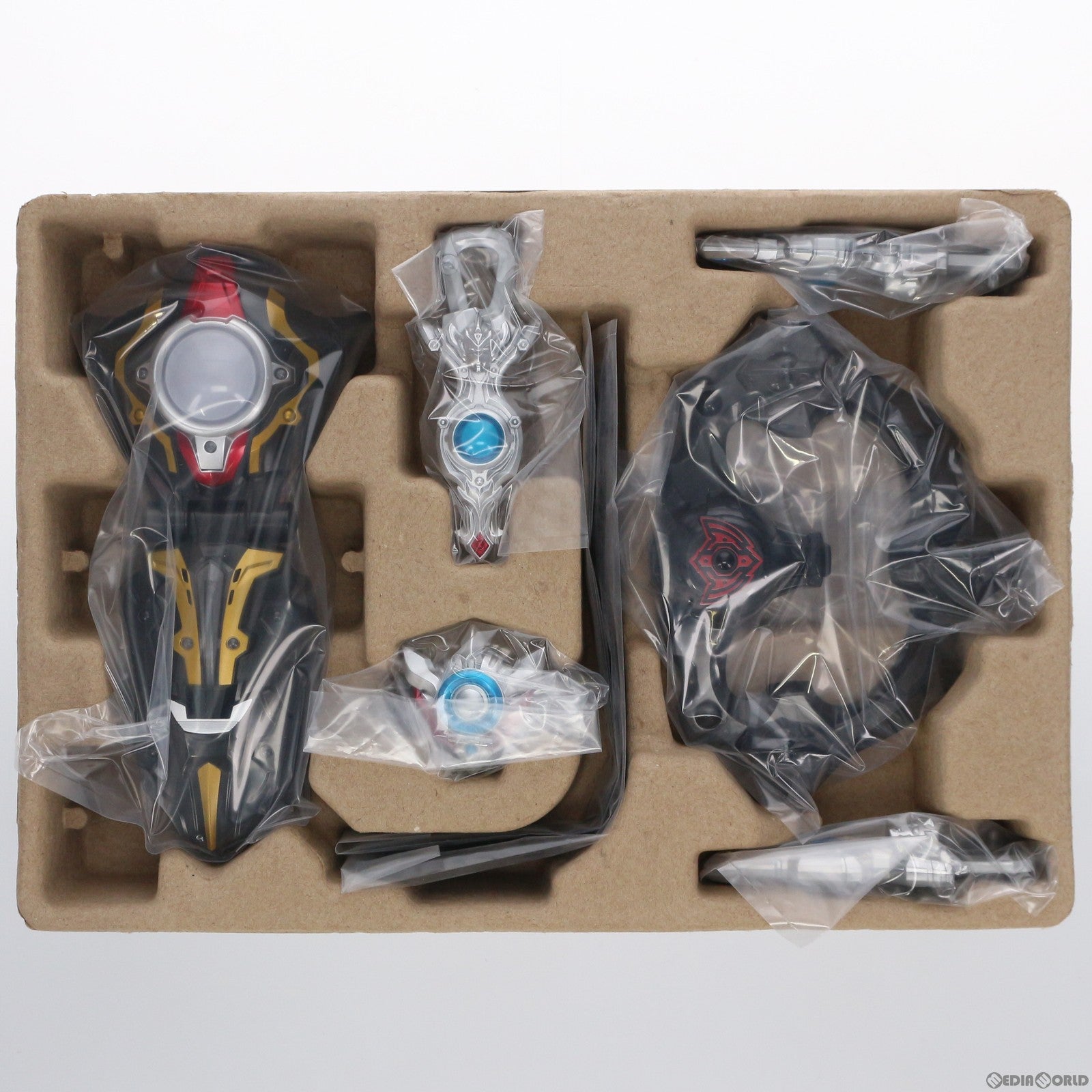 【中古即納】[TOY] DXウルトラマンタイガ完全なりきりセット ウルトラマンタイガ 完成トイ バンダイ(20190706)