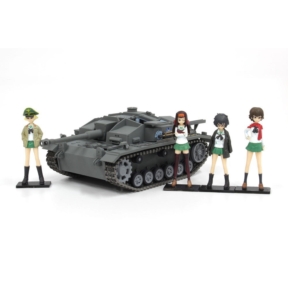 【中古即納】[FIG] デフォルメIII号突撃砲F型 塗装済み完成品 + 1/35 カバさんチームフィギュア付(未塗装キット) ガールズ&パンツァー 最終章 フィギュア(GPSP-5) プラッツ(20210723)