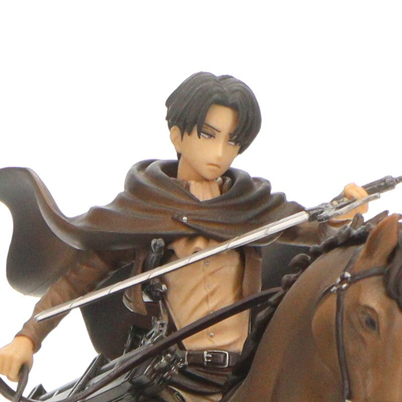 【中古即納】[FIG] ラストワン賞 リヴァイ 騎馬フィギュア リペイントver. 一番くじ 進撃の巨人～壁外調査女型捕縛作戦～ プライズ バンプレスト(20150531)