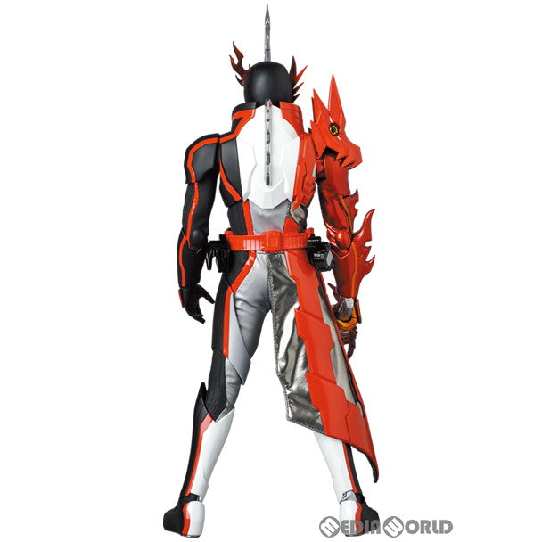 【新品即納】[FIG] リアルアクションヒーローズ No.788 RAH GENESIS 仮面ライダーセイバー ブレイブドラゴン 完成品 可動フィギュア プレックス/メディコム・トイ(20231015)