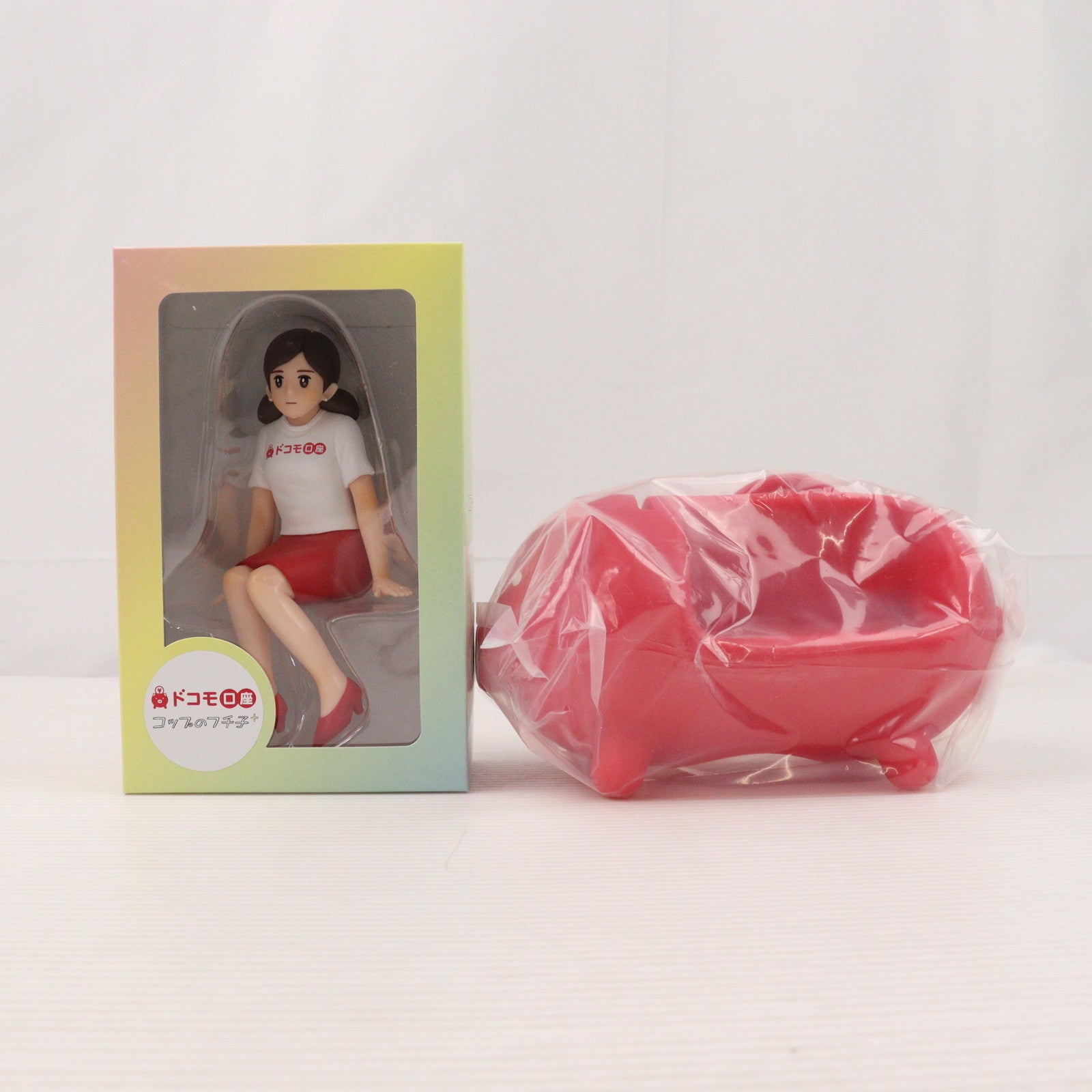 【中古即納】[FIG] ドコモ口座のフチ子とスマートフォンスタンド兼貯金箱 「ドコモ口座登録感謝祭『ドコモ口座のフチ子』+200円 プレゼントキャンペーン」 当選品 フィギュア NTTドコモ(19991231)
