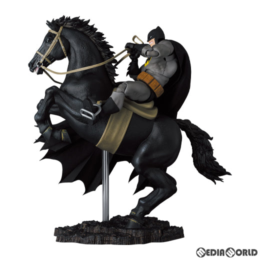 【新品即納】[FIG] マフェックス No.205 MAFEX BATMAN & HORSE(The Dark Knight Returns) (バットマン&ホース ダークナイト・リターンズ) 完成品 可動フィギュア メディコム・トイ(20240502)