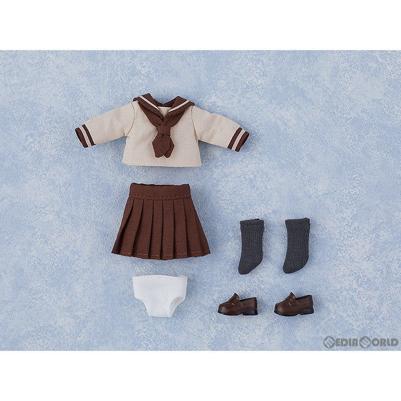 【新品即納】[FIG] ねんどろいどどーる おようふくセット セーラー服 長袖(ベージュ) フィギュア用アクセサリ グッドスマイルカンパニー(20231001)