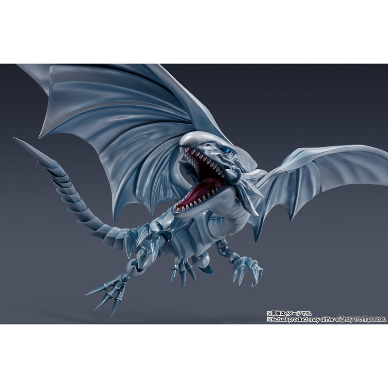 【新品即納】[FIG]S.H.MonsterArts(モンスターアーツ) 青眼の白龍(ブルーアイズ・ホワイト・ドラゴン)  遊☆戯☆王デュエルモンスターズ 完成品 可動フィギュア バンダイスピリッツ(20231229)