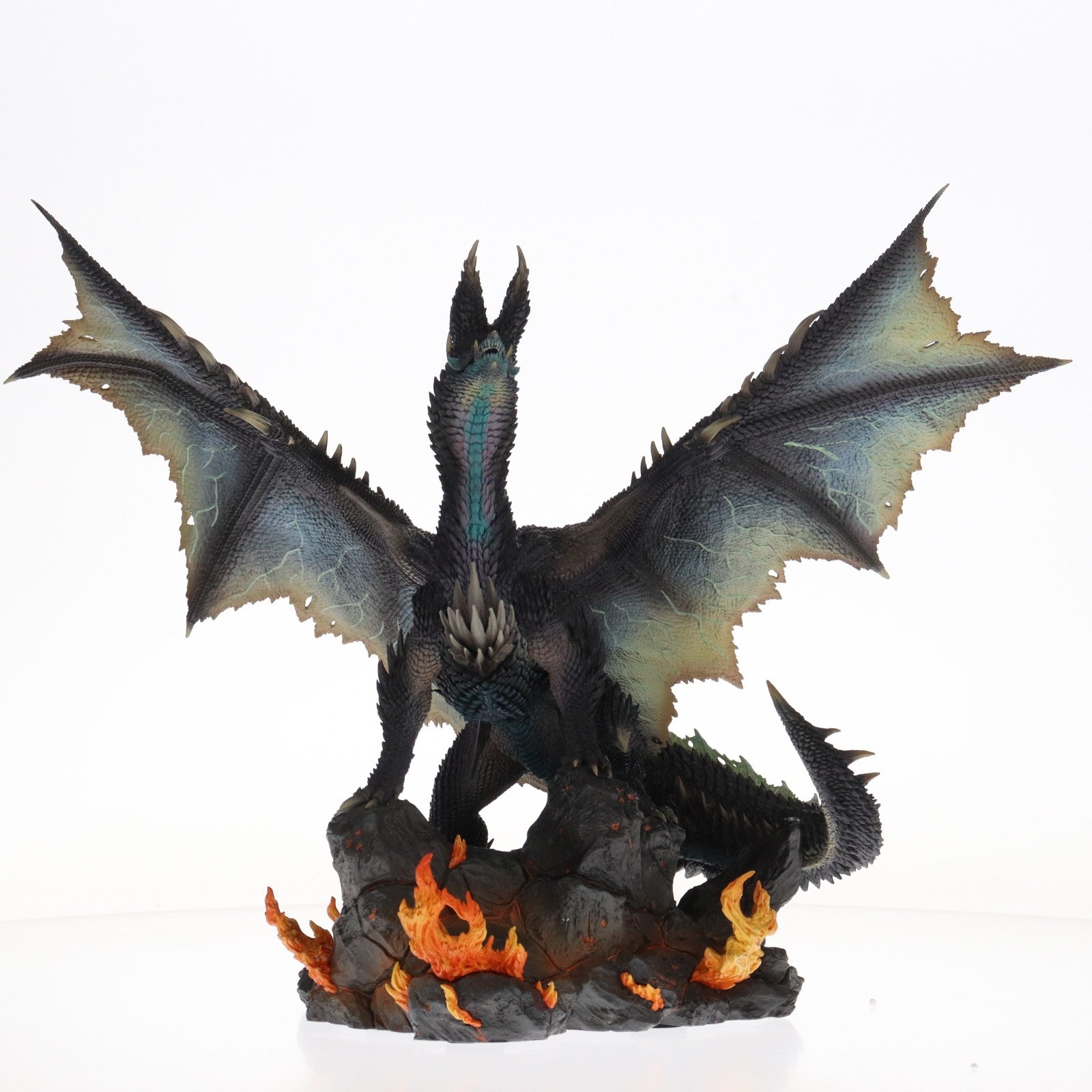 【中古即納】[FIG] (再販) カプコンフィギュアビルダー クリエイターズモデル 煌黒龍 アルバトリオン モンスターハンター 完成品 フィギュア カプコン(20250331)
