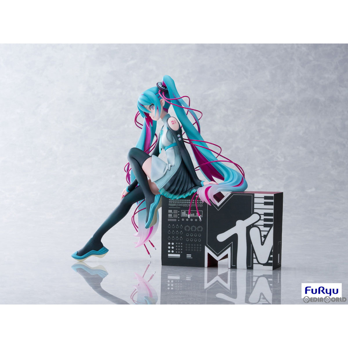 【新品即納】[FIG] 初音ミク×MTV キャラクター・ボーカル・シリーズ01 初音ミク 1/7 完成品 フィギュア(AMU-FNX913) フリュー(20250228)