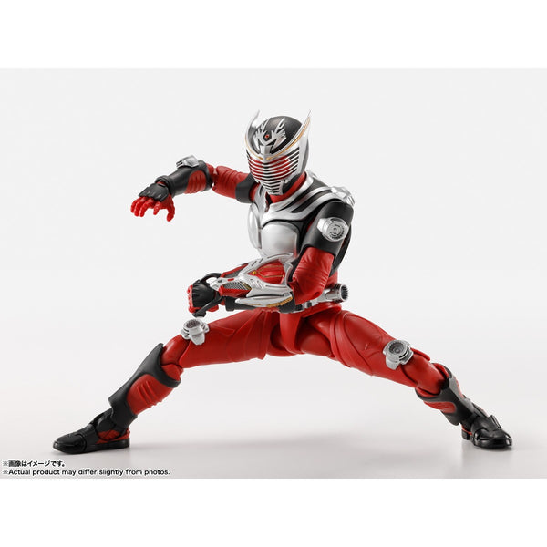 S.H.Figuarts 仮面ライダーディケイド コンプリートフォーム 仮面ライダー