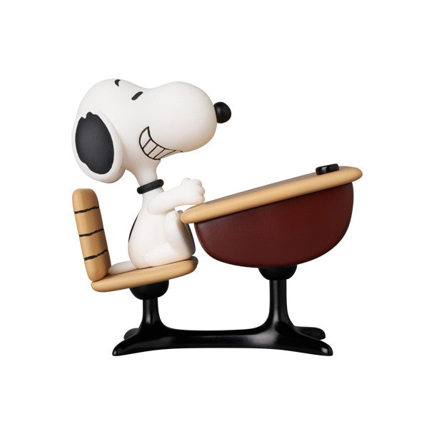 【新品即納】[FIG] ウルトラディテールフィギュア No.844 Snoopy(スヌーピー) with desk UDF PEANUTS(ピーナッツ) SERIES 18 完成品 フィギュア メディコム・トイ(20251122)