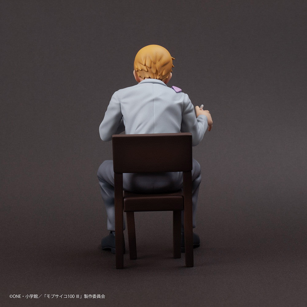【新品即納】[FIG] 缶バッジ付属 霊幻新隆(れいげんあらたか) モブサイコ100 III×文房具カフェ 2022 完成品 フィギュア ユニオンクリエイティブ(20260331)