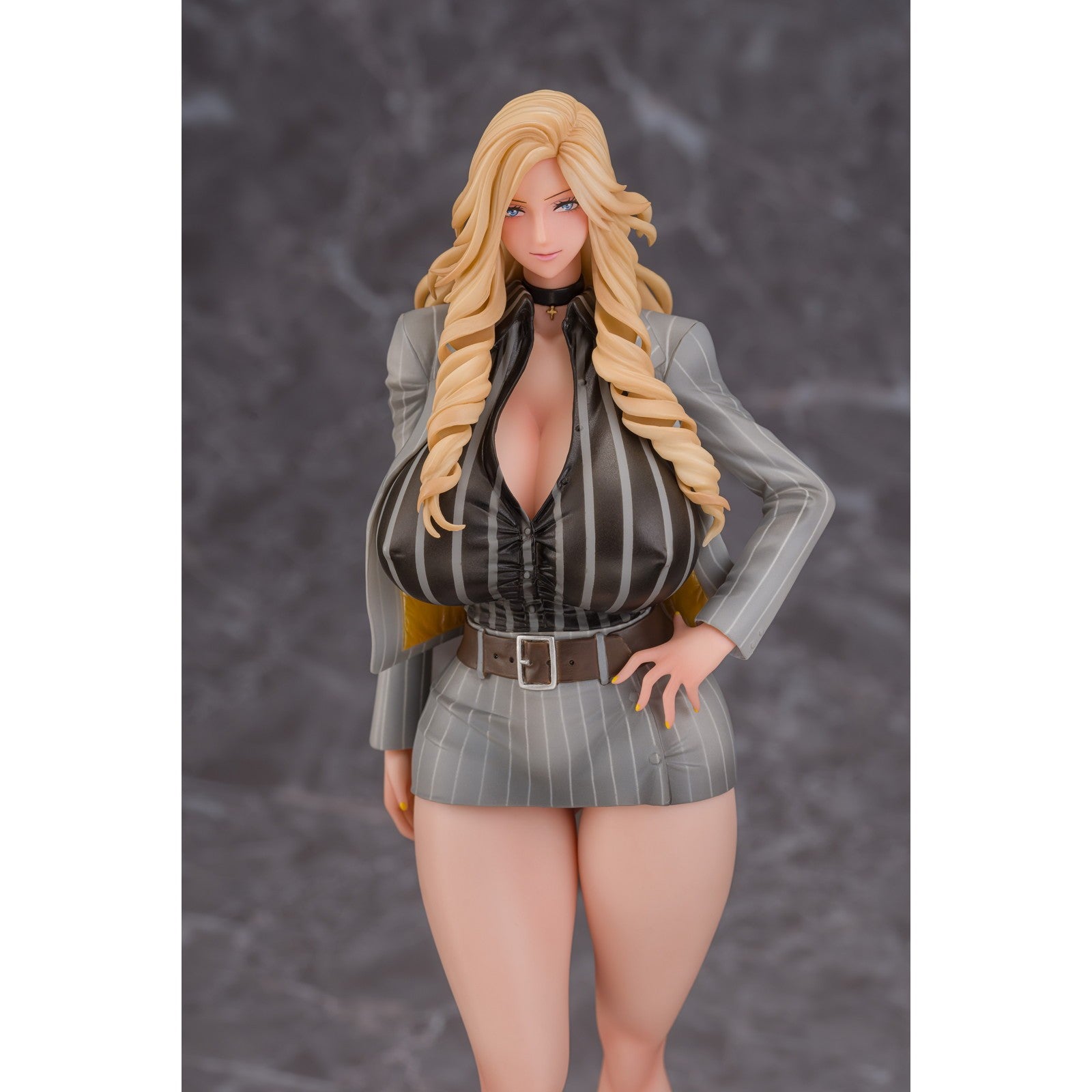 【予約安心出荷】[FIG] 錦織愛(にしきおりあい)(グレースーツVer.) 健全Ver. ギャル姉社長とハーレムオフィス 1/7 完成品 フィギュア ダイキ工業(2026年7月)