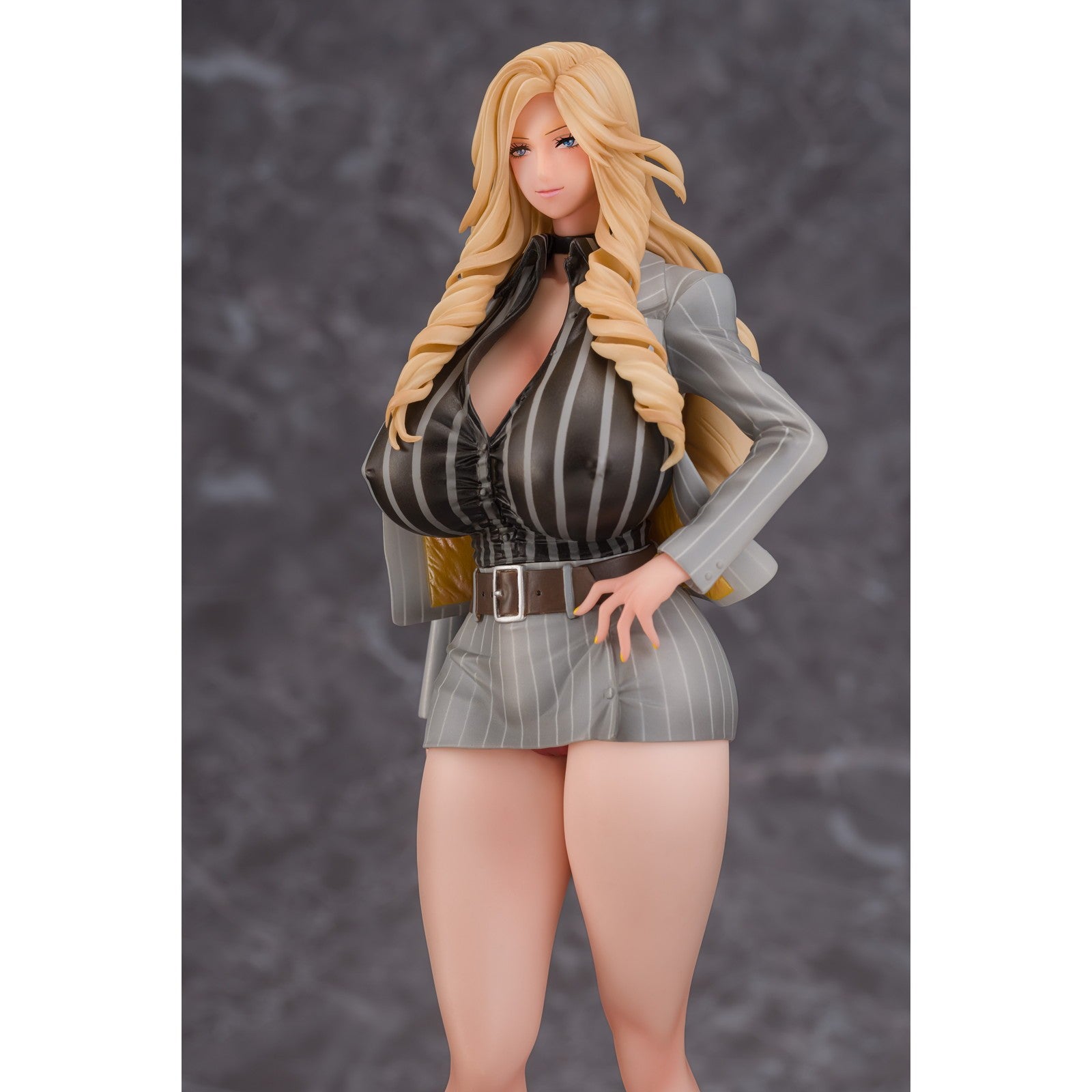 【予約安心出荷】[FIG] 錦織愛(にしきおりあい)(グレースーツVer.) 健全Ver. ギャル姉社長とハーレムオフィス 1/7 完成品 フィギュア ダイキ工業(2026年7月)