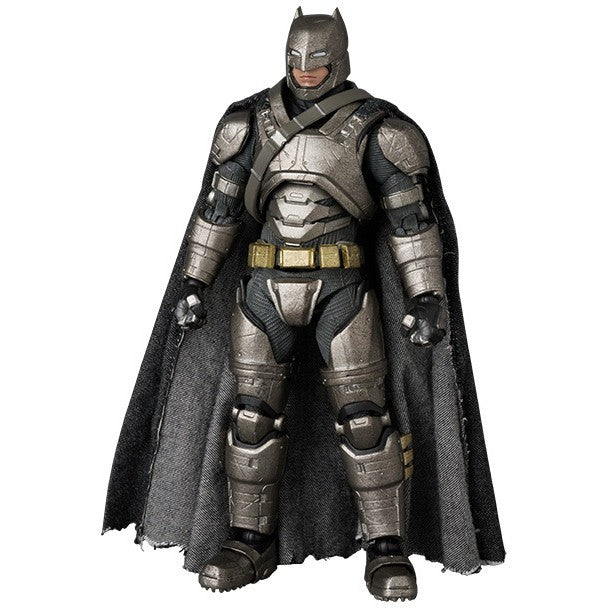 【新品】【お取り寄せ】[FIG] マフェックス No.313 MAFEX ARMORED BATMAN(アーマード・バットマン) Ver.1.5 BATMAN V SUPERMAN: DAWN OF JUSTICE(バットマン vs スーパーマン ジャスティスの誕生) 完成品 可動フィギュア メディコム・トイ(20260831)