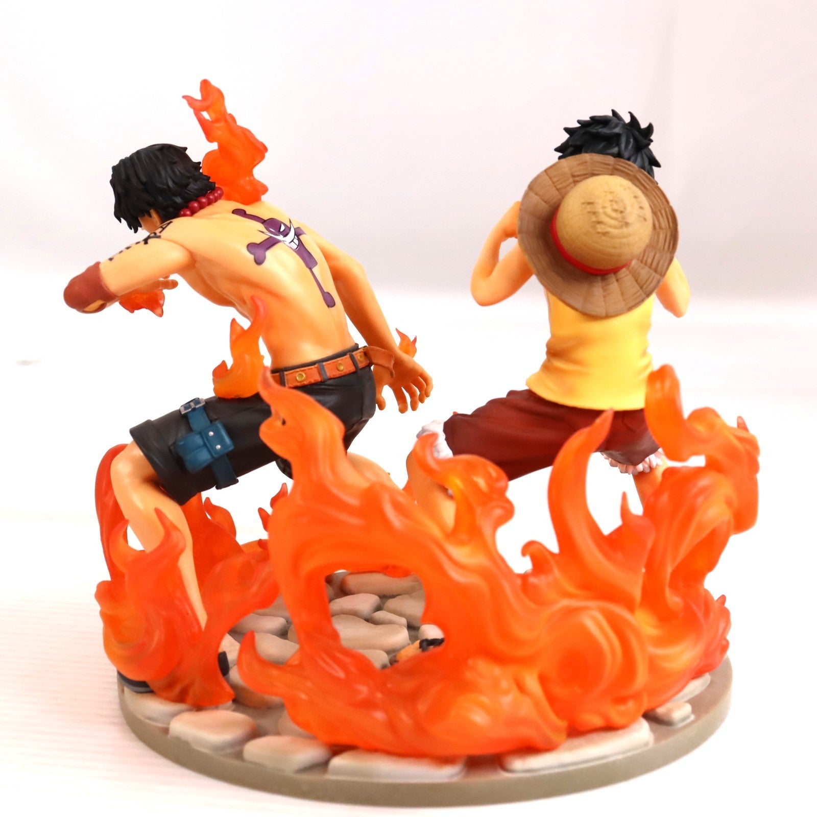 【中古即納】[FIG] ラストワン賞 Revible Moment-エース&ルフィ- 一番くじ ワンピース ドラマティックメモリーズ ONE PIECE フィギュア プライズ バンダイスピリッツ(20260110)