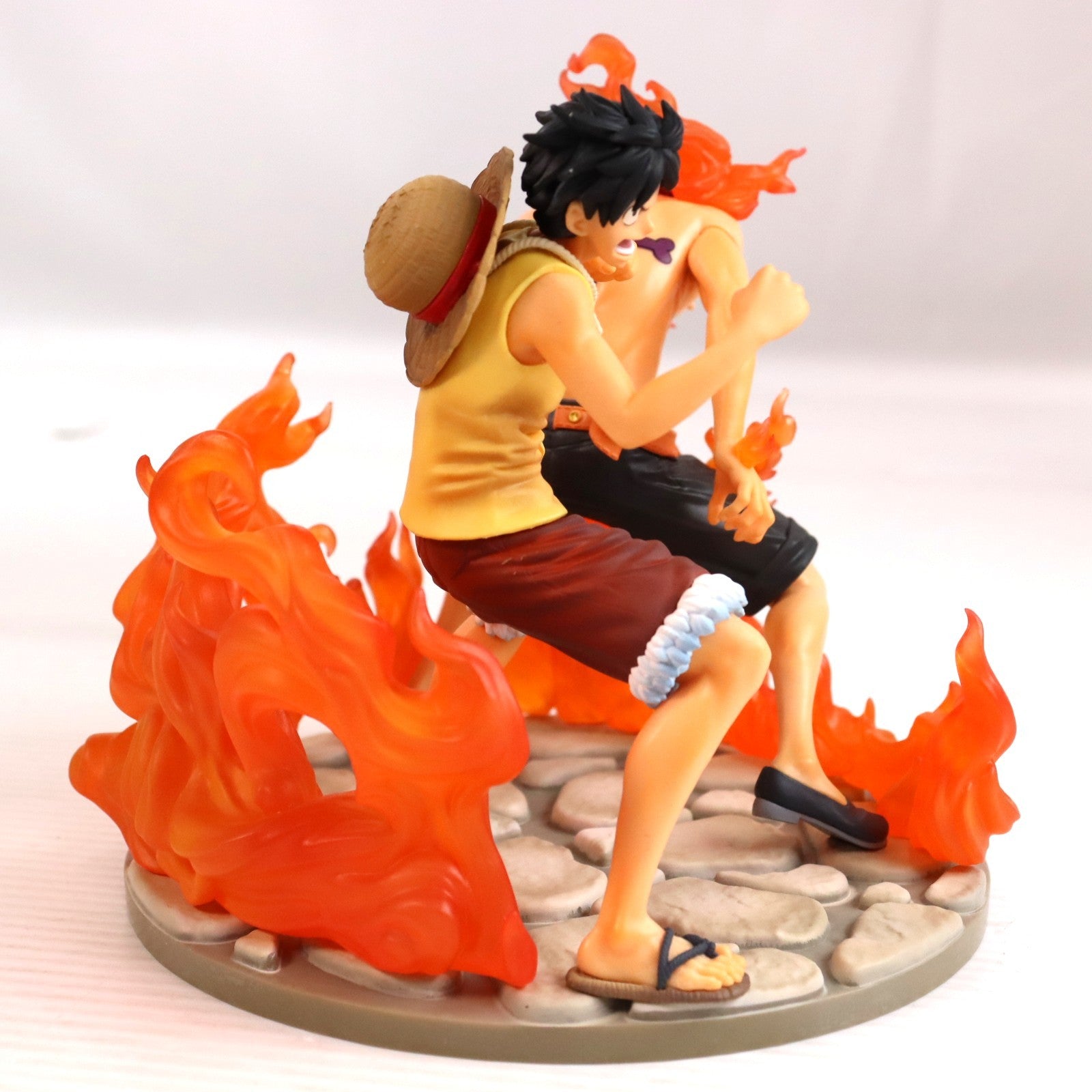 【中古即納】[FIG] ラストワン賞 Revible Moment-エース&ルフィ- 一番くじ ワンピース ドラマティックメモリーズ ONE PIECE フィギュア プライズ バンダイスピリッツ(20260110)