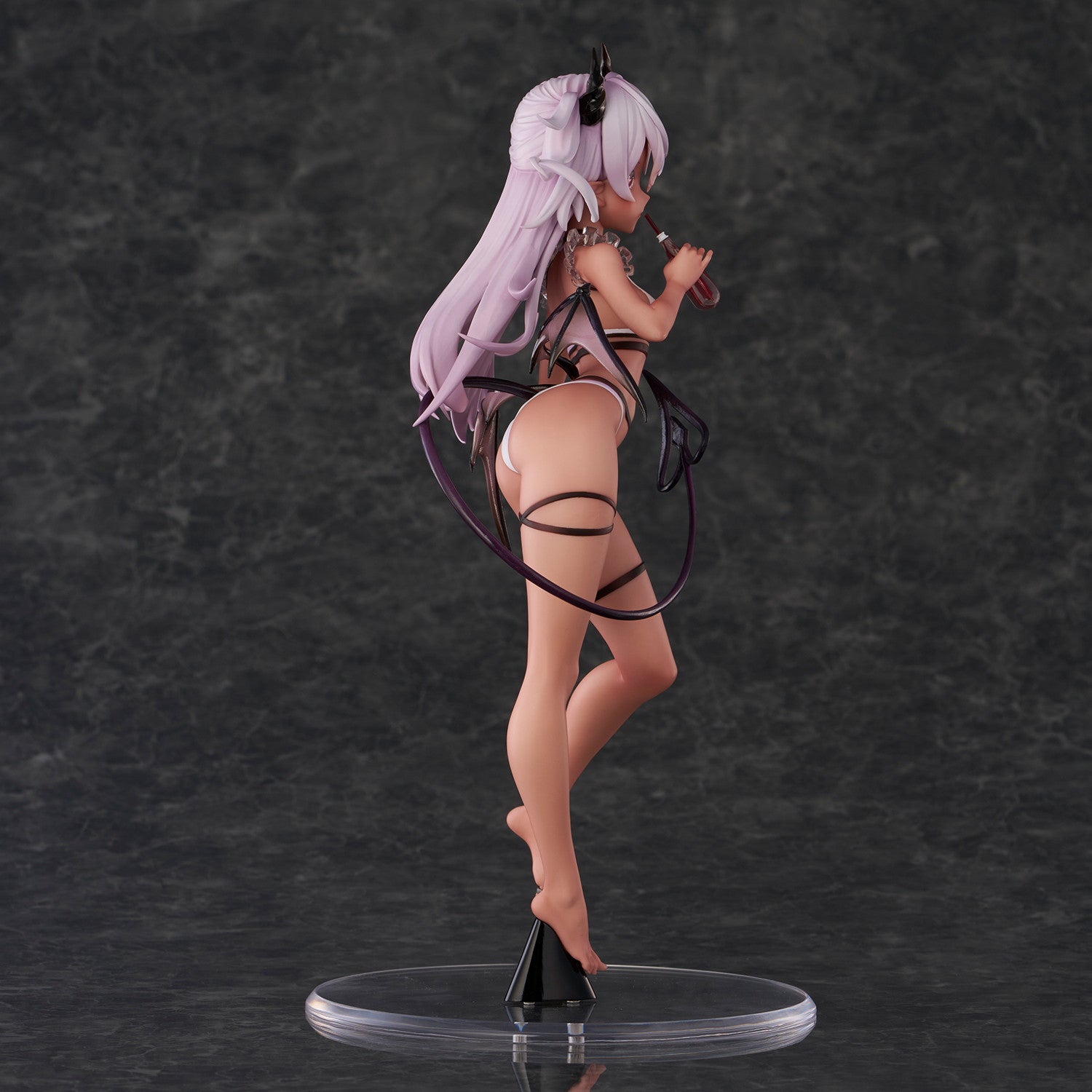 【予約安心出荷】[FIG] 褐色吸血鬼 夜ちゃん illustration by ゆきみや湯気 完成品 フィギュア えいてぃーん(2026年6月)