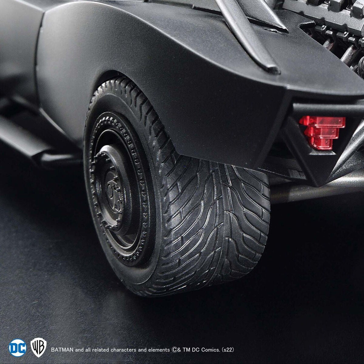 【予約安心出荷】[PTM] (再販) 1/35 バットモービル(ザ・バットマンVer.) THE BATMAN-ザ・バットマン- プラモデル(5062186) バンダイスピリッツ(2026年9月)