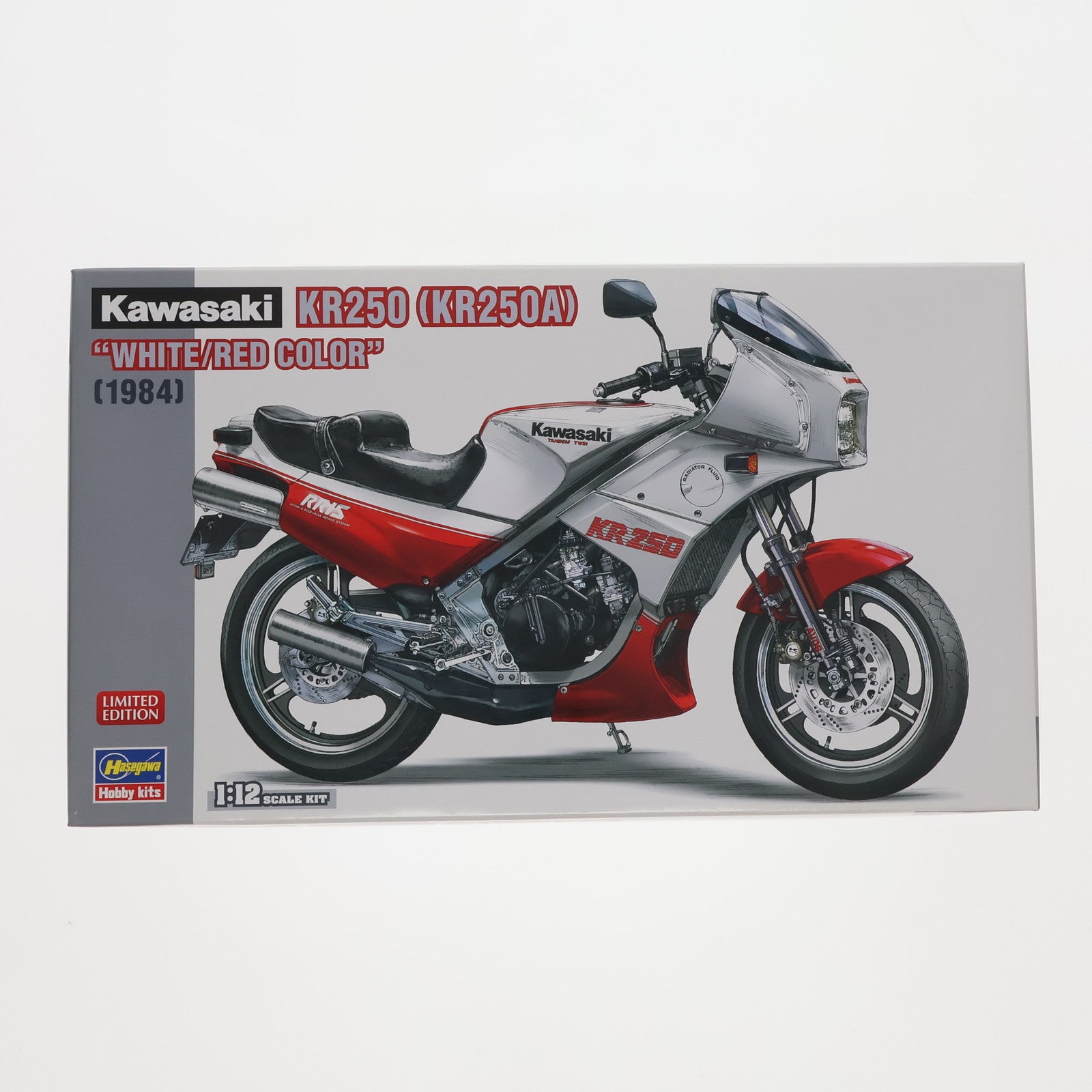【中古即納】[PTM] 1/12 カワサキ KR250 KR250A(ホワイト×レッドカラー) プラモデル(21745) ハセガワ(20220822)