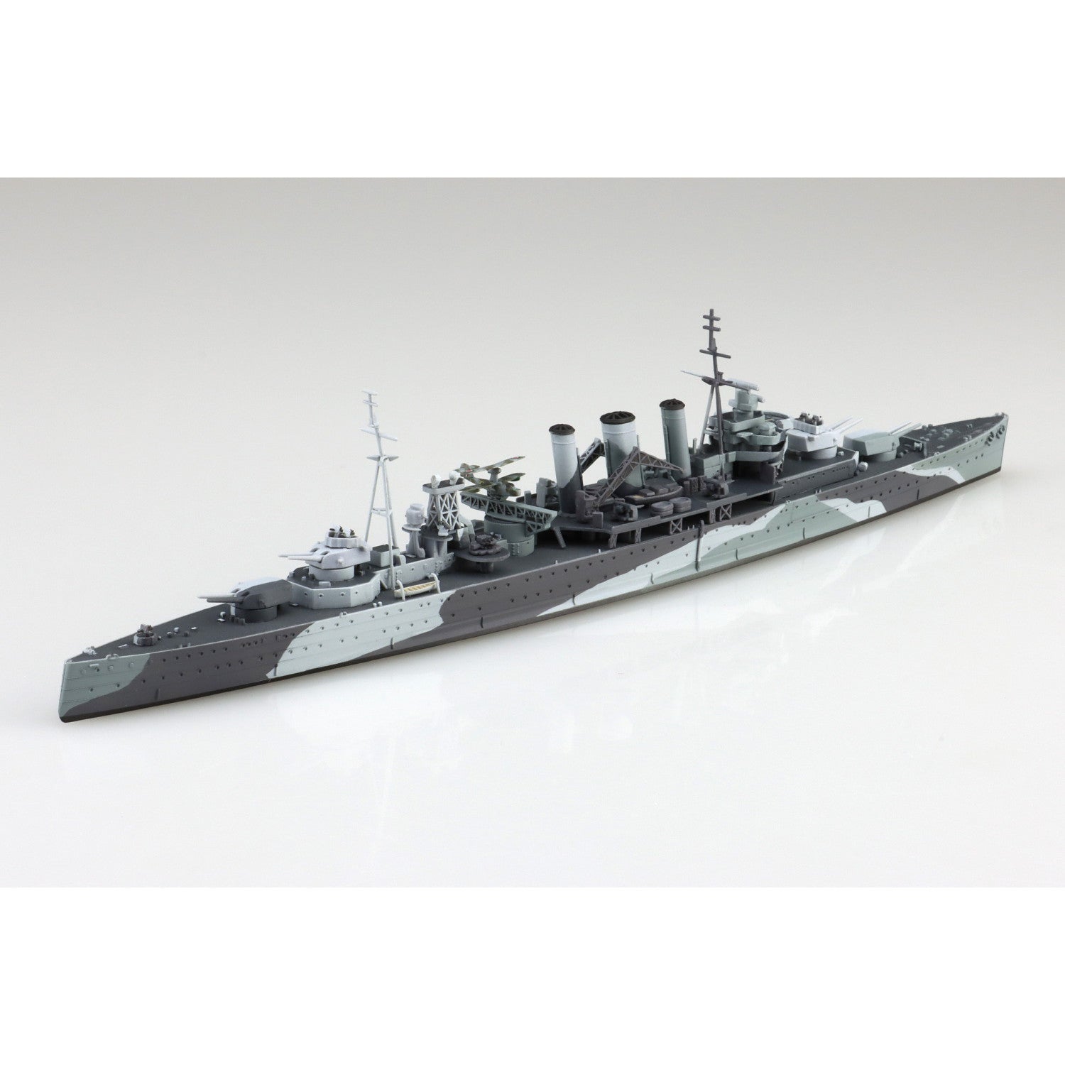 【新品即納】[PTM] 1/700 ウォーターライン No.811 英国海軍 重巡洋艦 ケント プラモデル(067390) アオシマ(20240920)