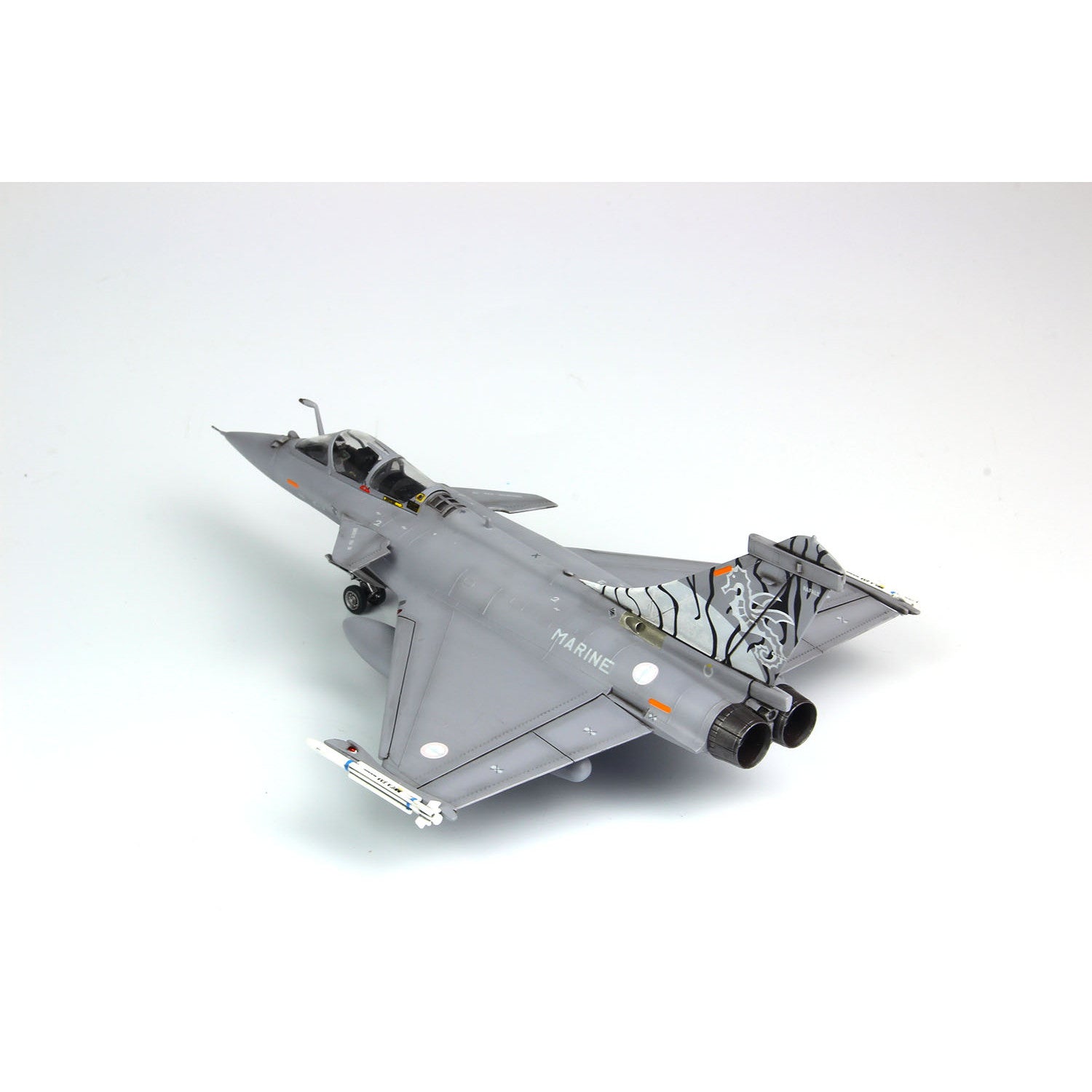 【新品即納】[PTM] (再販) 1/72 フランス海軍 艦上戦闘機 ラファールM タイガーミート 2014 プラモデル(TPA-8) プラッツ/ITALERI(イタレリ) (20240731)