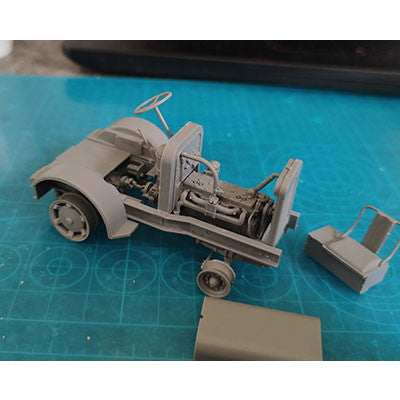 【新品即納】[PTM] (再販) 1/32 米英・クラークトール6牽引トラクター航空機用Mill-33型 プラモデル(TB32001) Thunder Model(サンダーモデル) (20240831)
