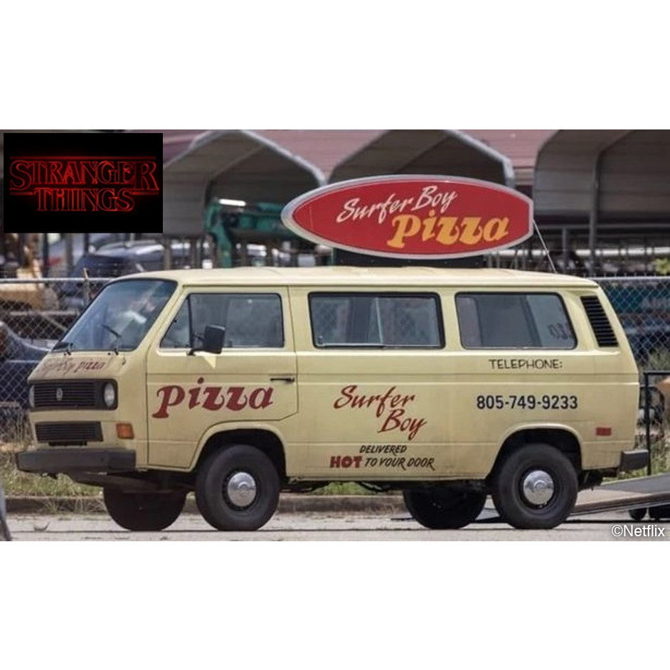 【新品即納】[PTM] 1/25 VW T3 Bus サーファーボーイ ストレンジャー・シングス 未知の世界 プラモデル(07725) Revell(レベル)(20241231)