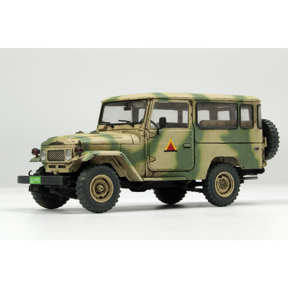 【新品即納】[PTM] (再販) 1/35 現用小型四輪駆動SUV ミリタリー仕様 ハードトップ装備 プラモデル(AK35001) AKインタラクティブ(20240930)