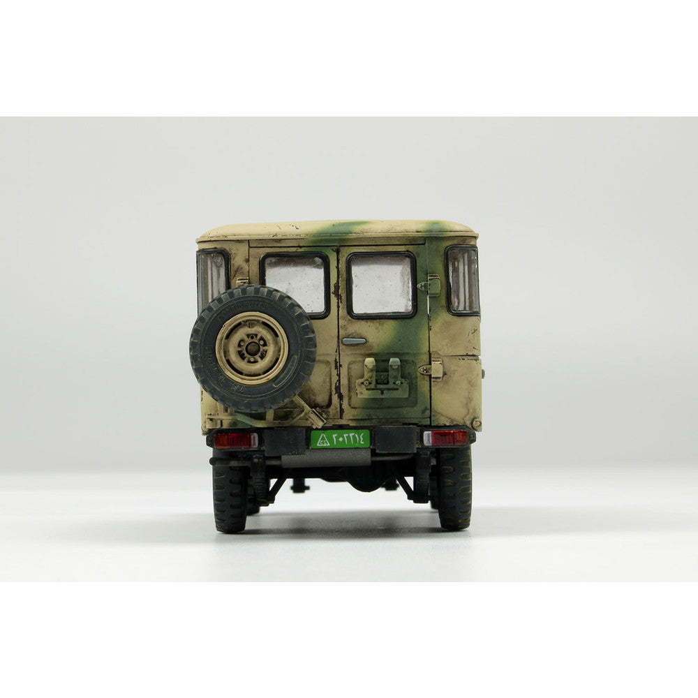 【新品即納】[PTM] (再販) 1/35 現用小型四輪駆動SUV ミリタリー仕様 ハードトップ装備 プラモデル(AK35001) AKインタラクティブ(20240930)