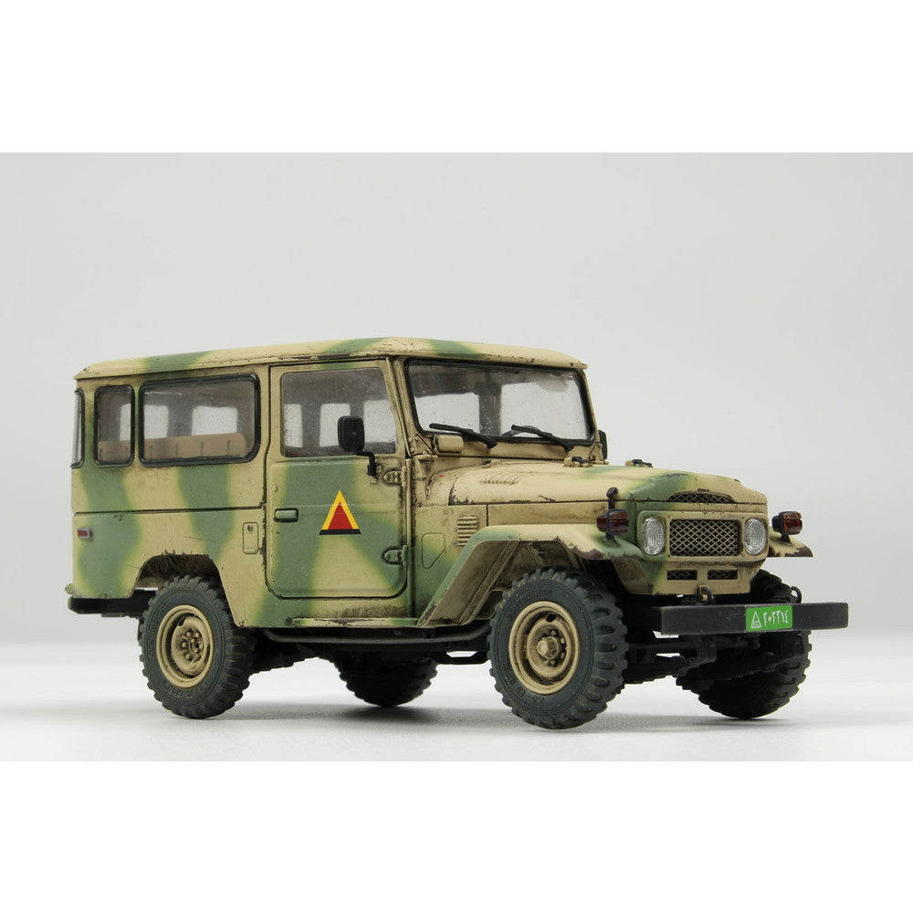 【新品即納】[PTM] (再販) 1/35 現用小型四輪駆動SUV ミリタリー仕様 ハードトップ装備 プラモデル(AK35001) AKインタラクティブ(20240930)