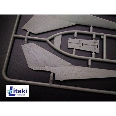 【新品即納】[PTM] 1/144 露・ツポレフTu-22M2バックファイアB可変翼ミサイル爆撃機 プラモデル(UL14001) Litaki MODEL KIT(リタキモデルキット) (20241031)